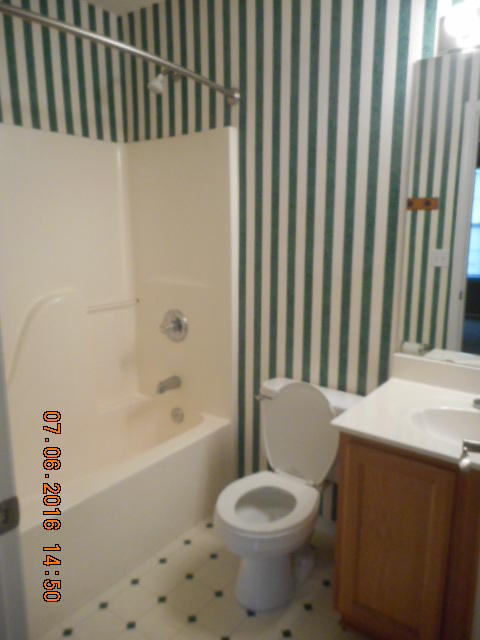 HUNTERS RUN S/D - Residential Lease