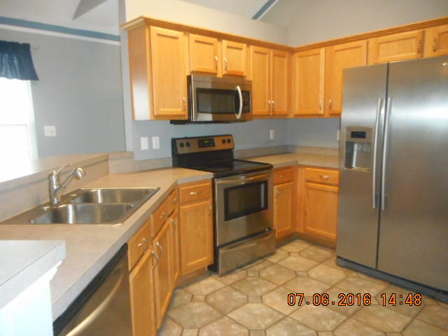 HUNTERS RUN S/D - Residential Lease