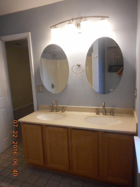 HUNTERS RUN S/D - Residential Lease