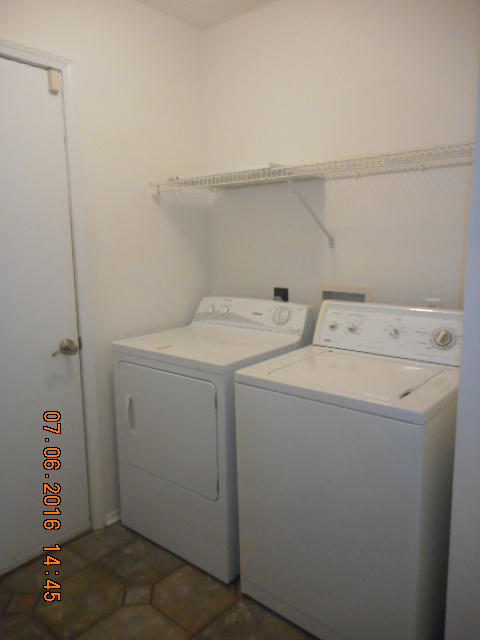 HUNTERS RUN S/D - Residential Lease