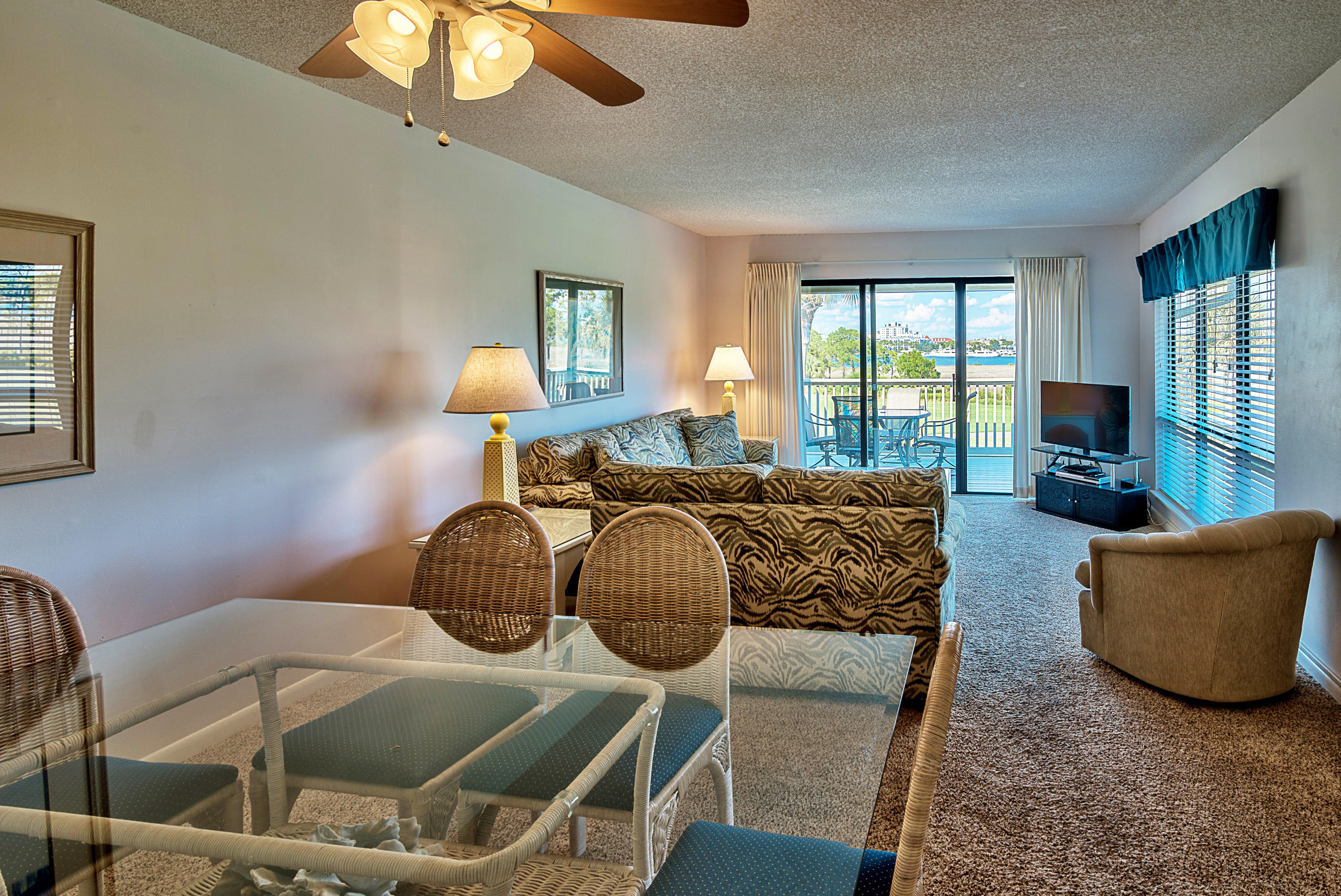 HARBOUR POINT CONDO - Residential