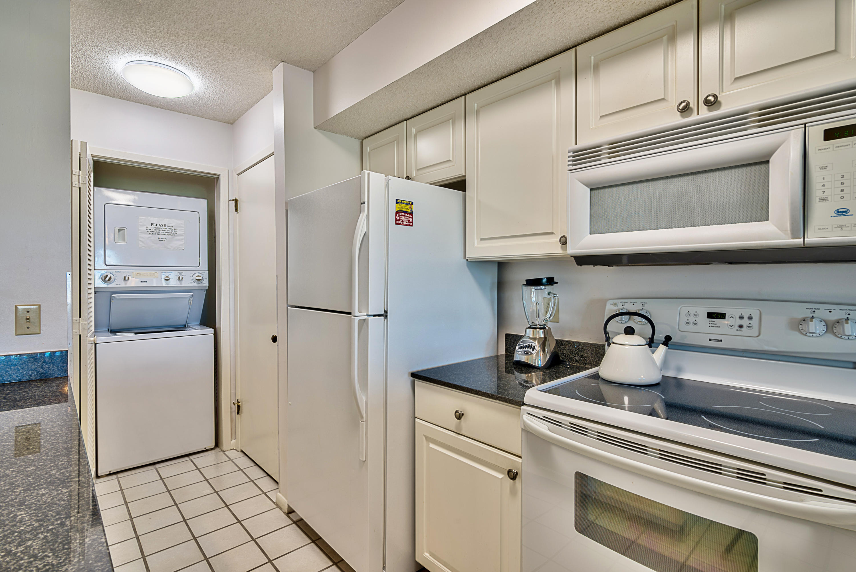 HARBOUR POINT CONDO - Residential