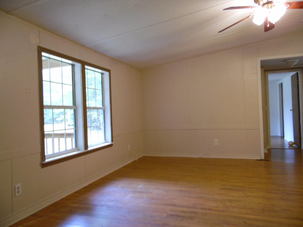 NO RECORDED SUBDIVISION - Residential