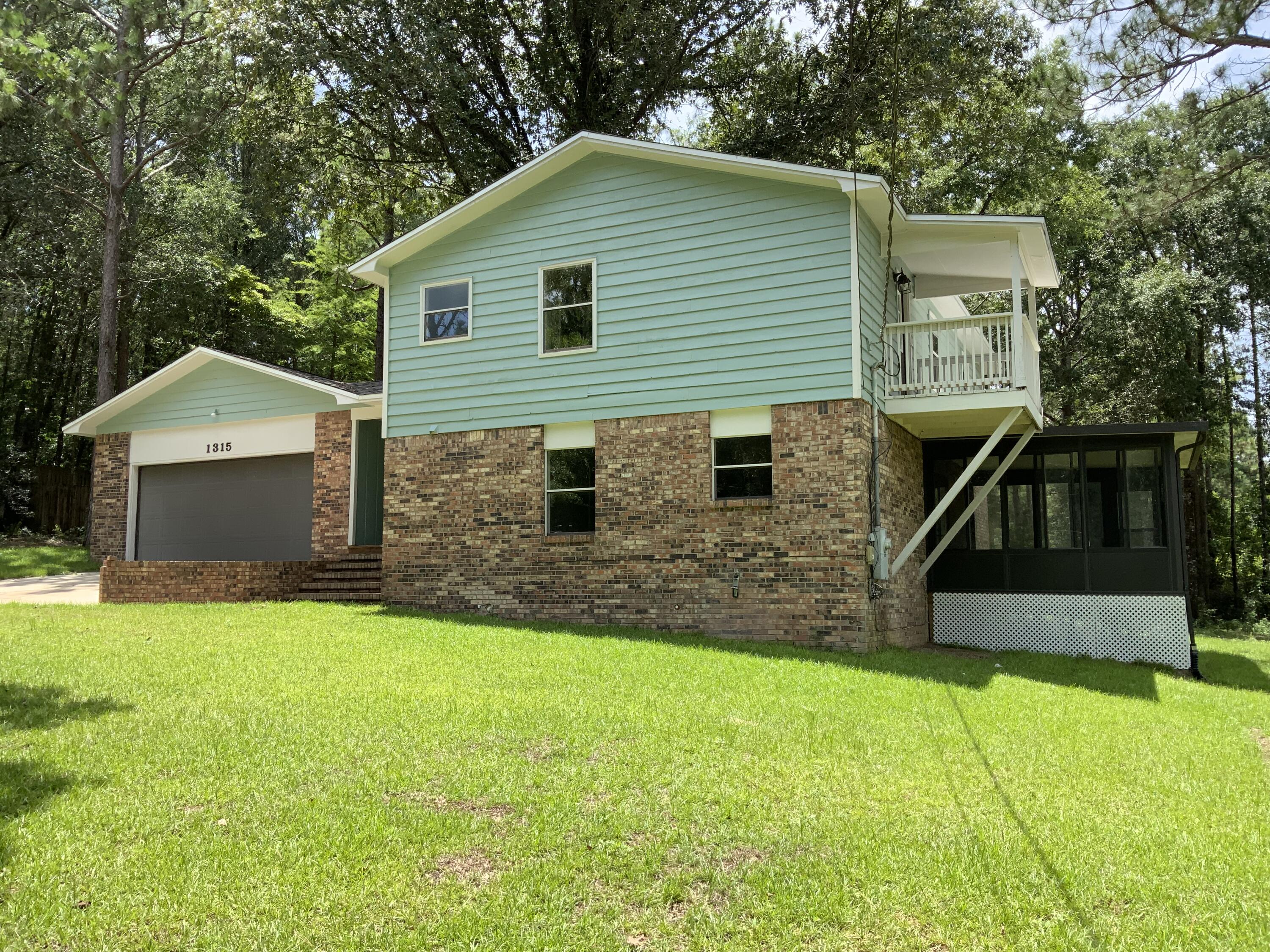 GRANDVIEW HEIGHTS - Residential