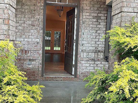 LEE FARM - Residential