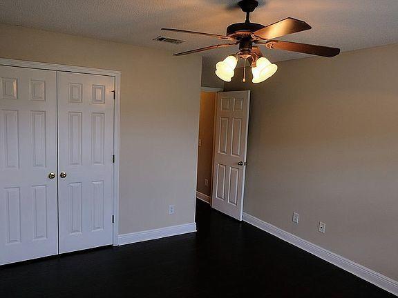 LEE FARM - Residential