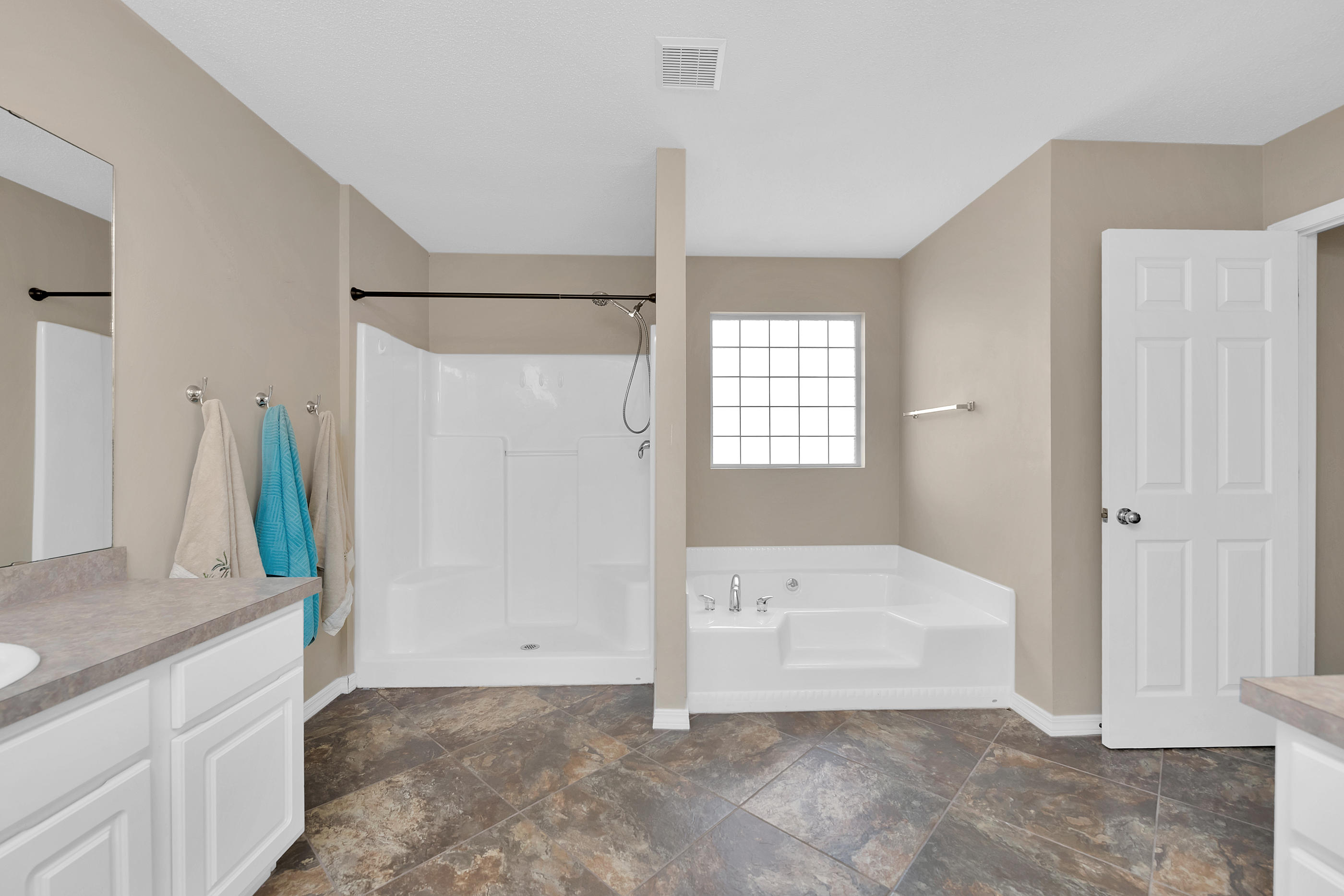 SKY RIDGE ESTATES 1ST ADD - Residential