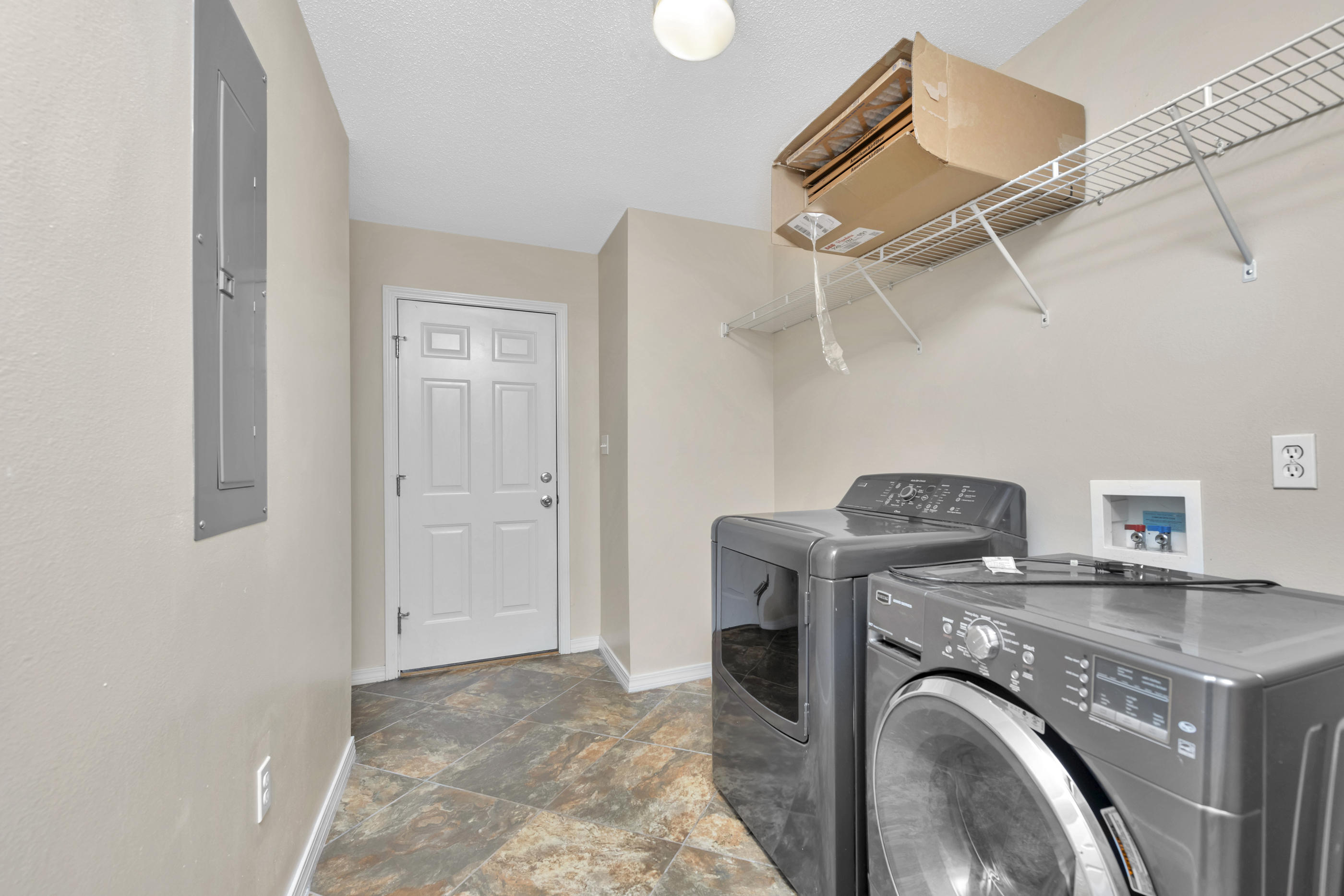 SKY RIDGE ESTATES 1ST ADD - Residential