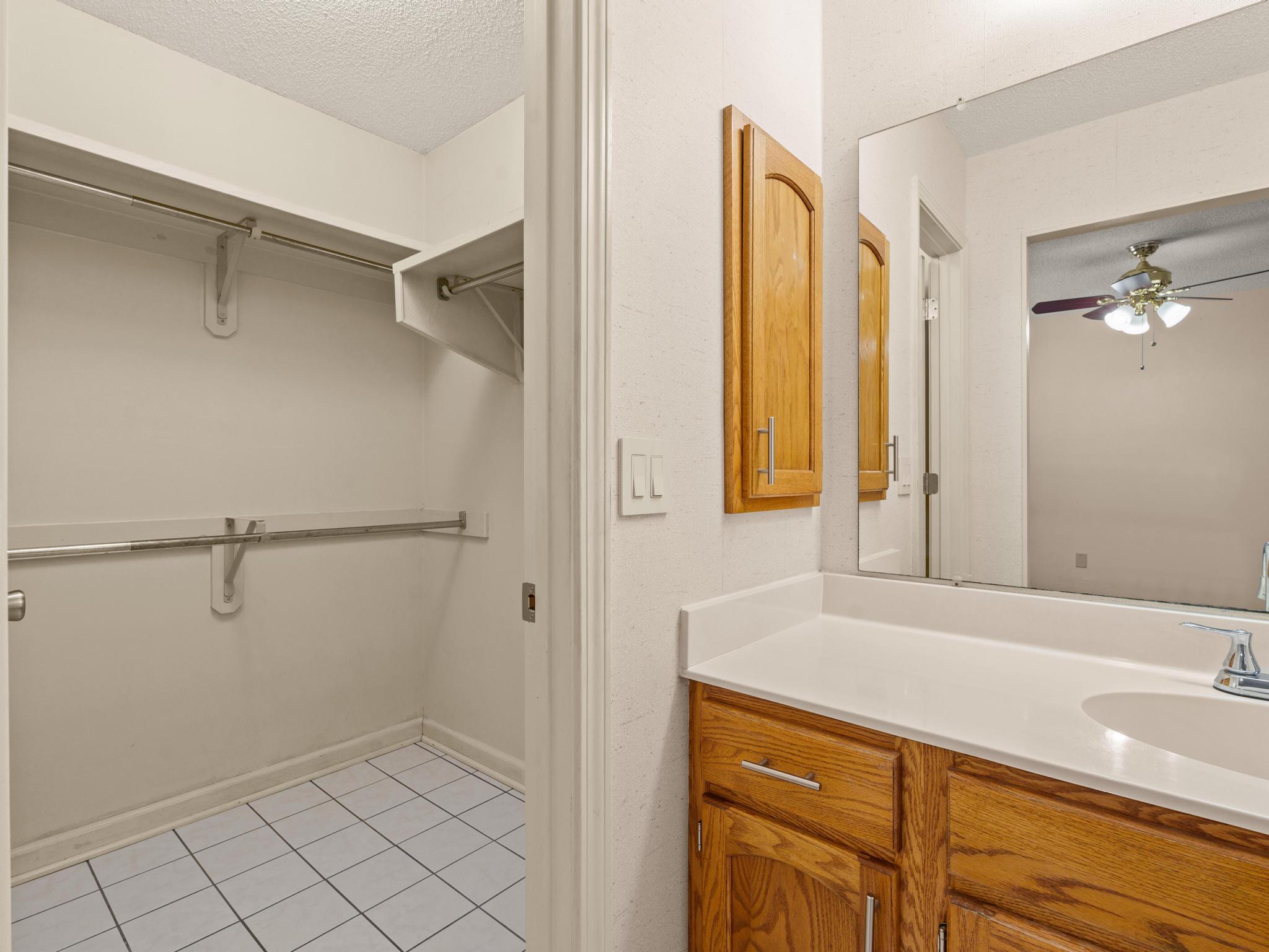 CEDAR RIDGE PH 9 - Residential Lease