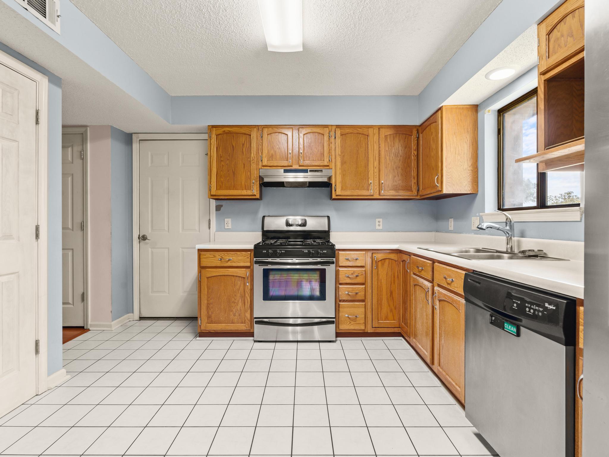 CEDAR RIDGE PH 9 - Residential Lease