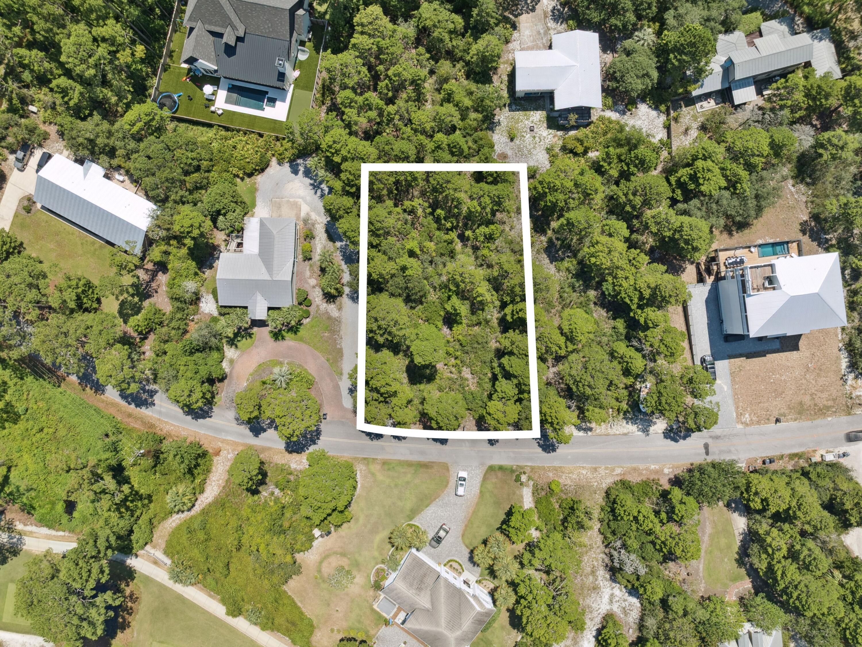 NO RECORDED SUBDIVISION - Land