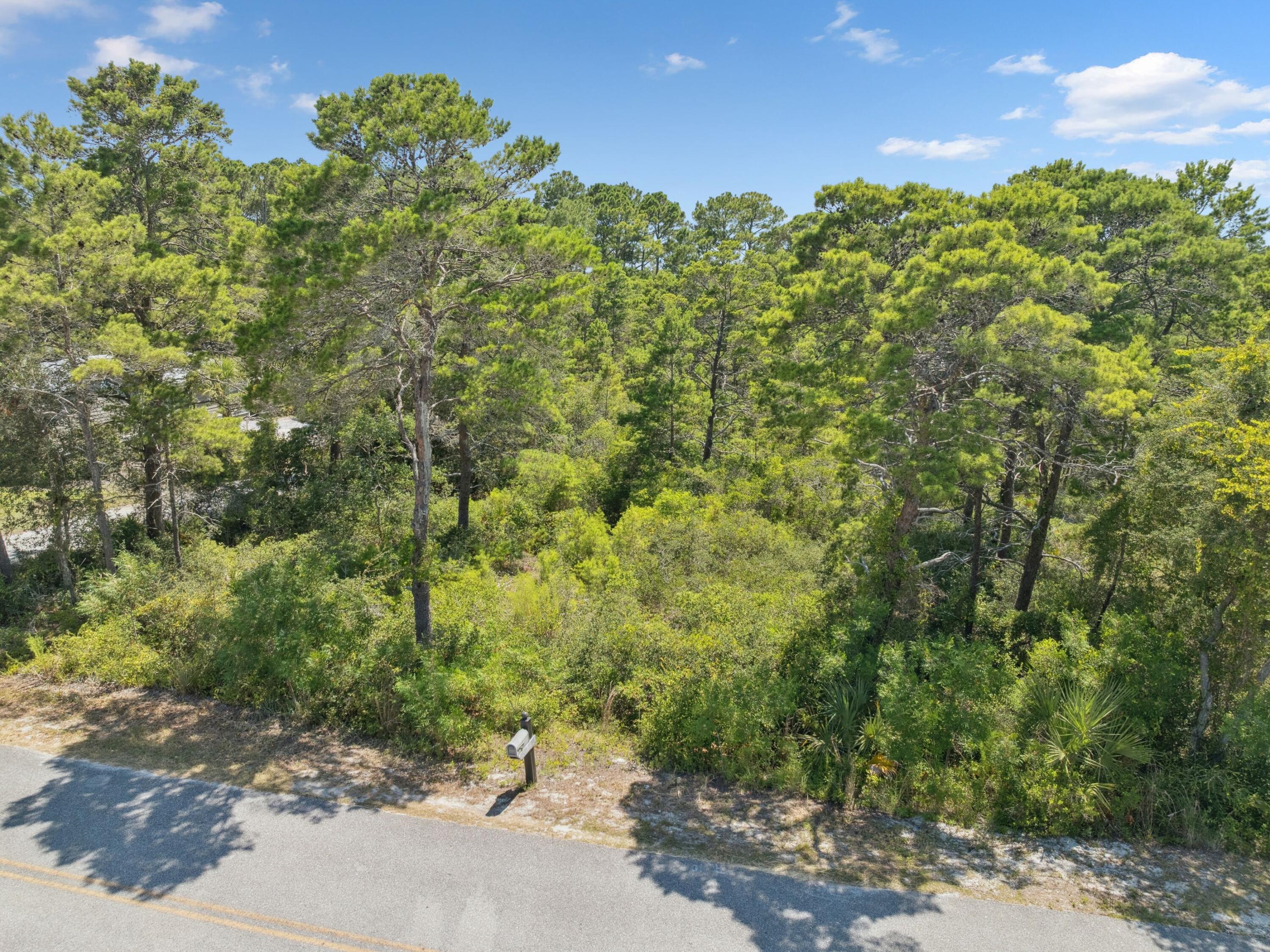 NO RECORDED SUBDIVISION - Land