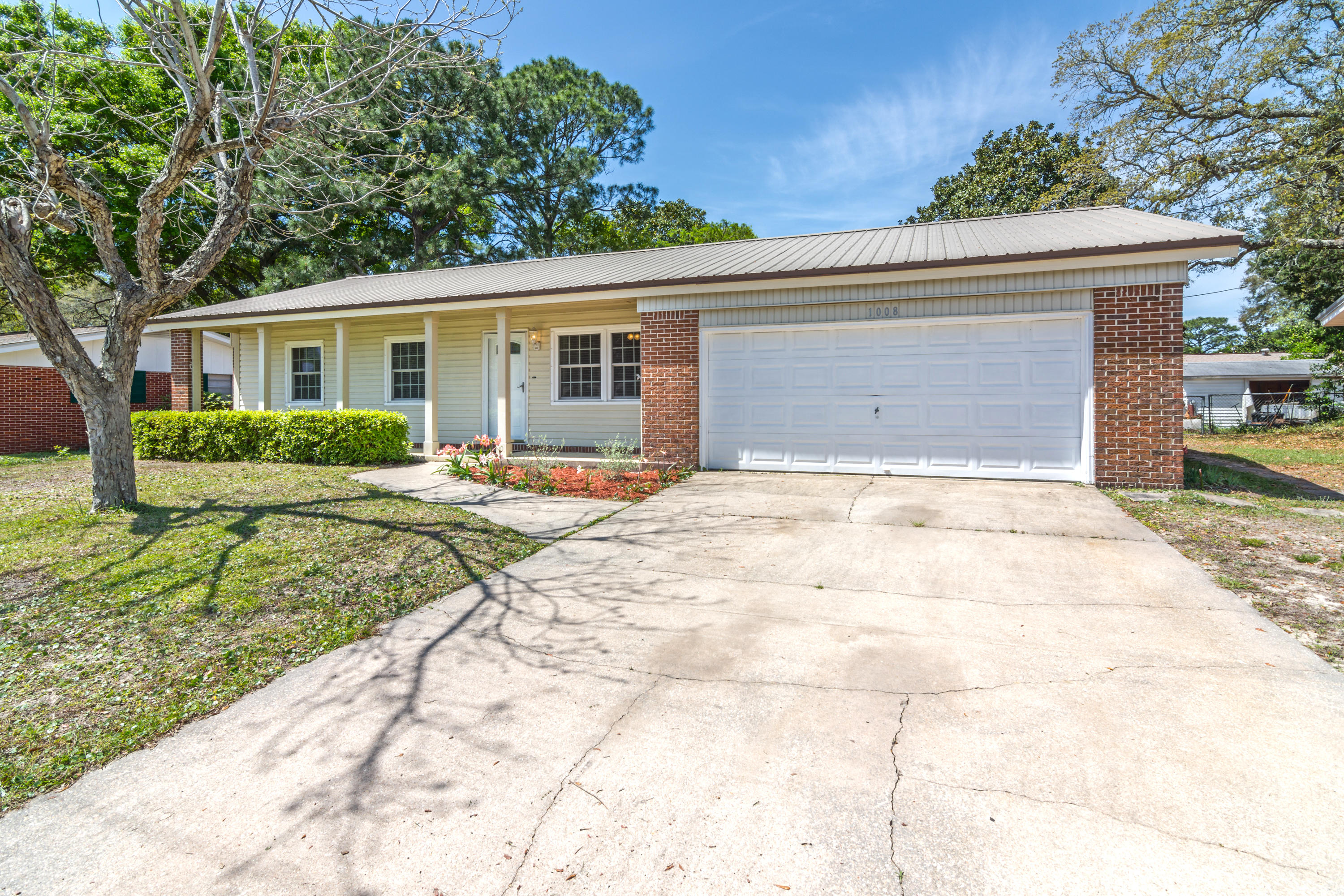 LEOTA MILLER S/D - Residential