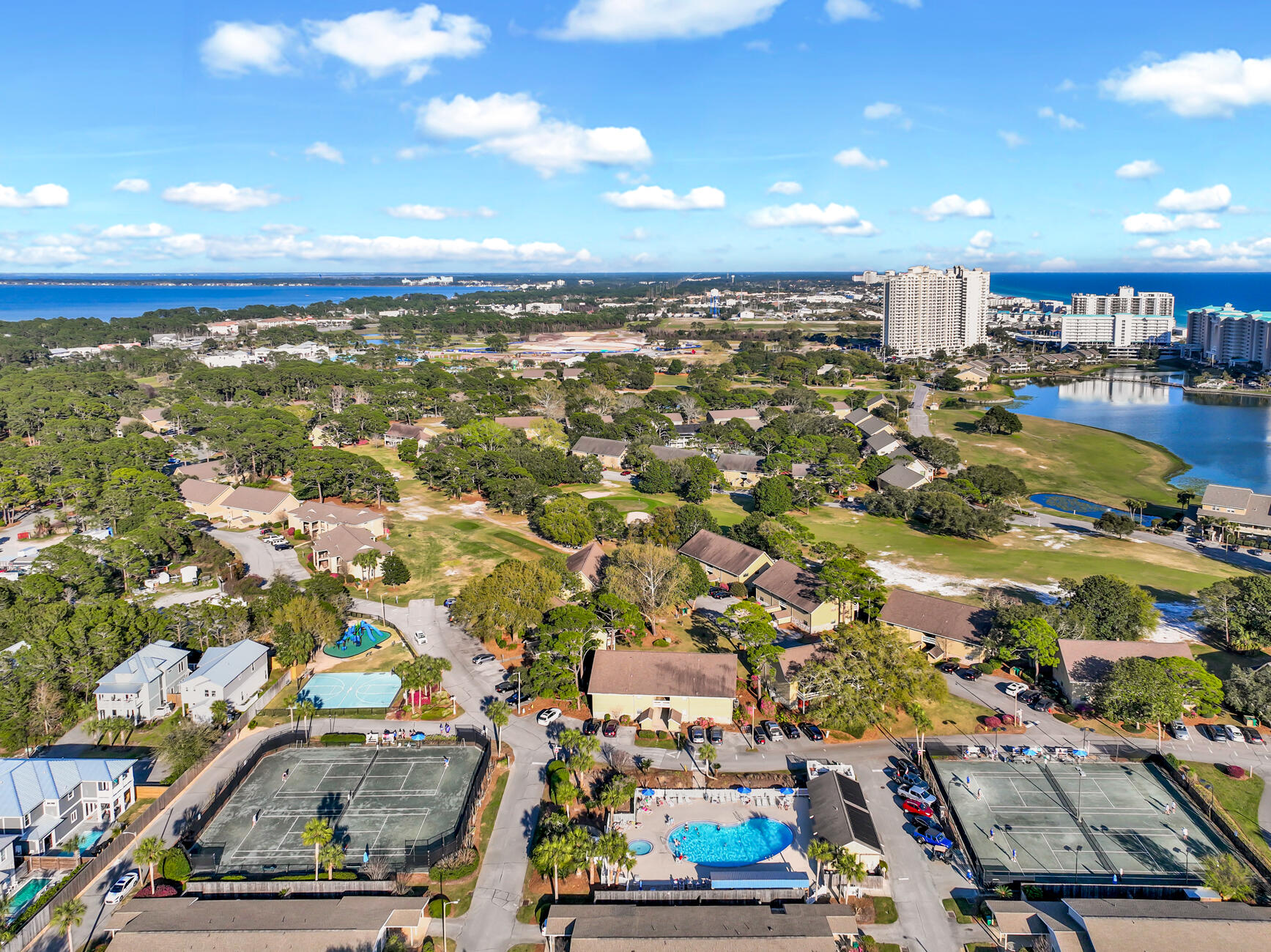 SEASCAPE CONDO GARDEN VILLA - Residential