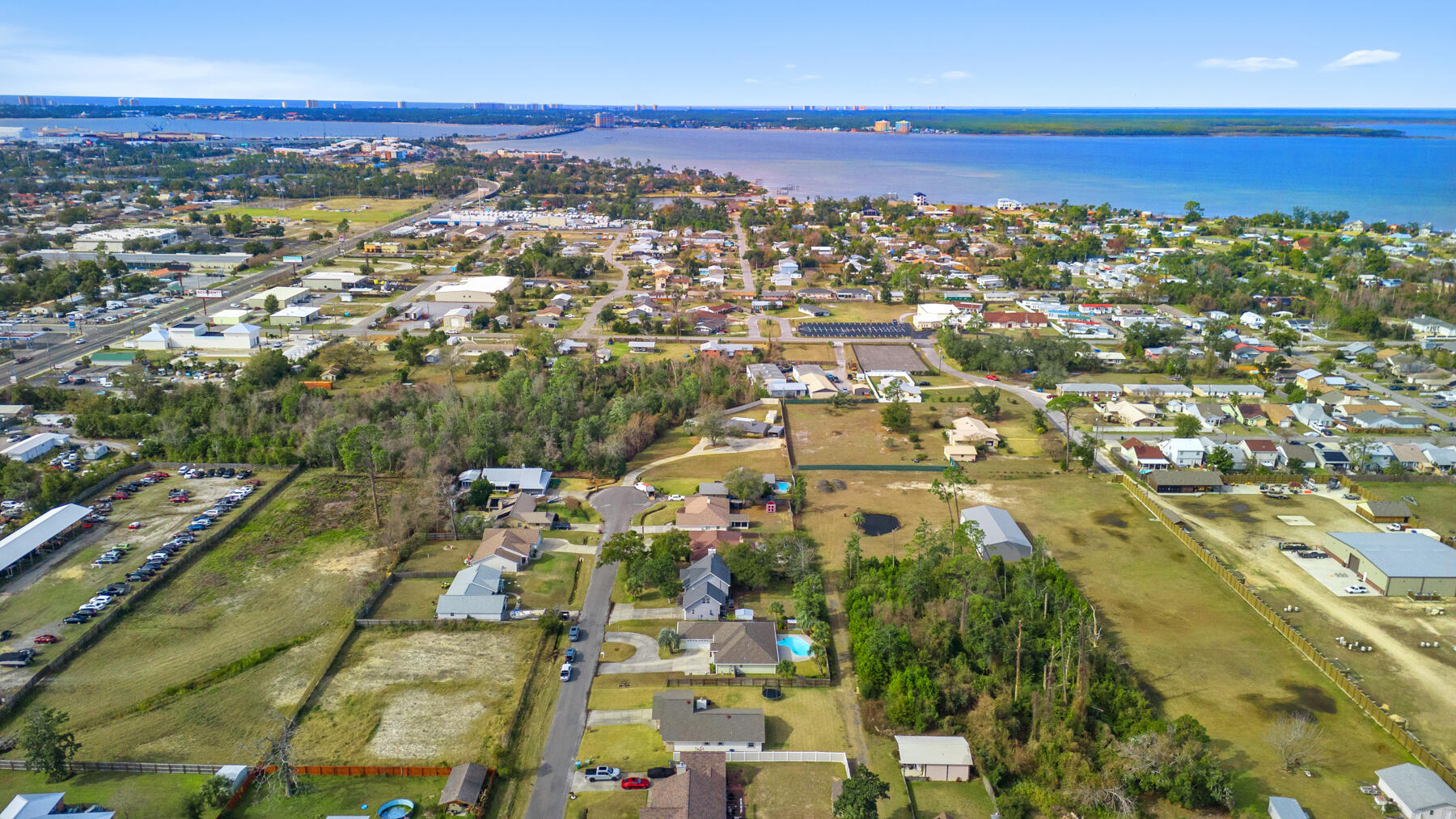 PRETTY BAYOU ESTATES - Residential