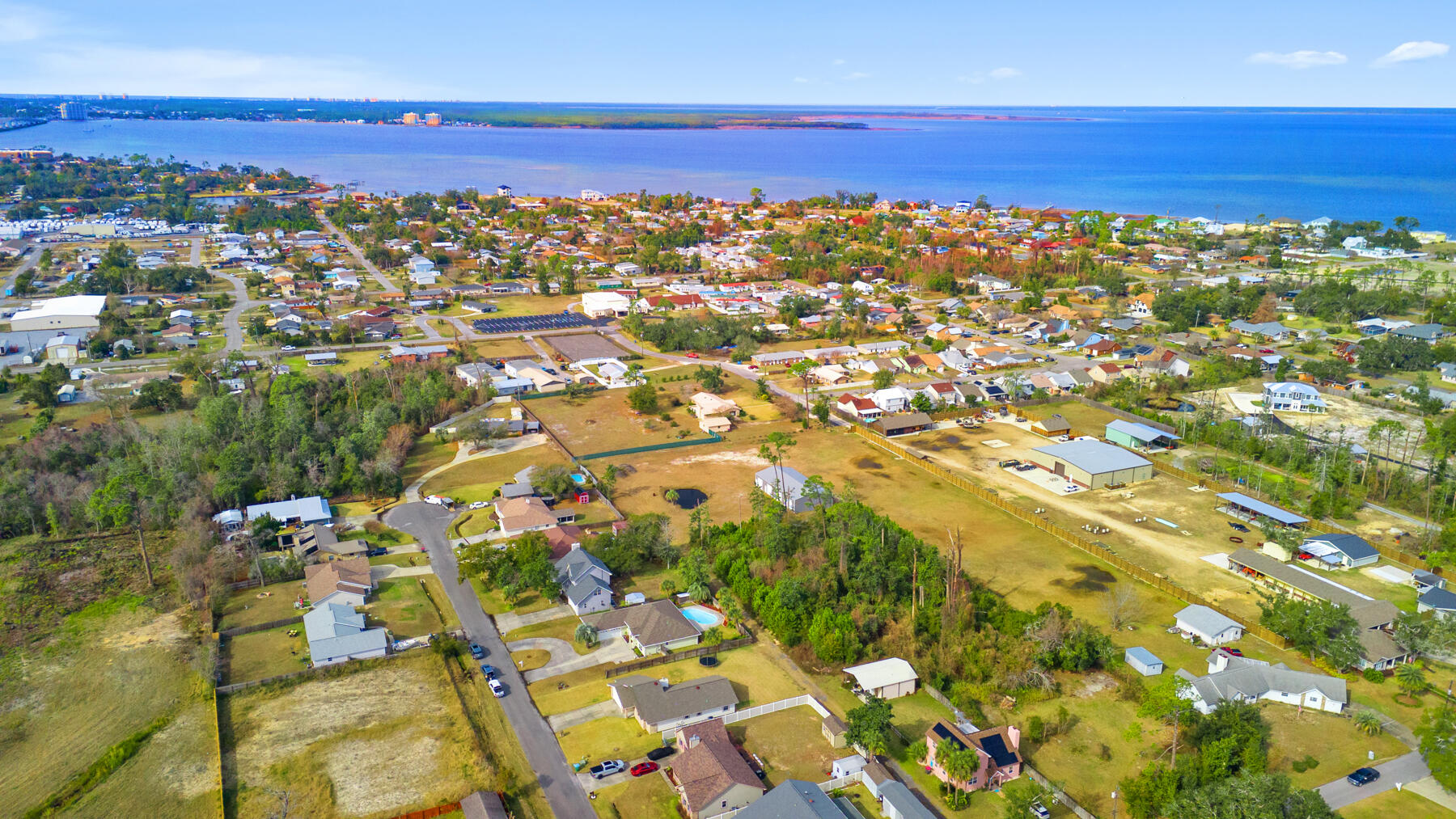 PRETTY BAYOU ESTATES - Residential