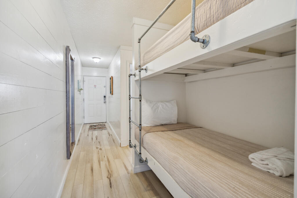 BEACHSIDE CONDO AT SEAGROVE - Residential