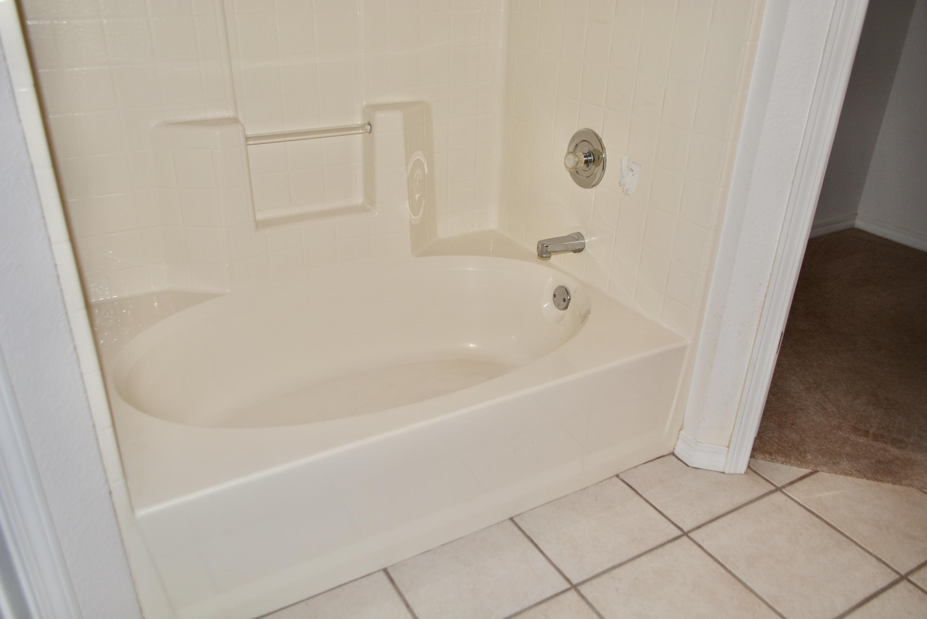 IVALEA GARDENS - Residential