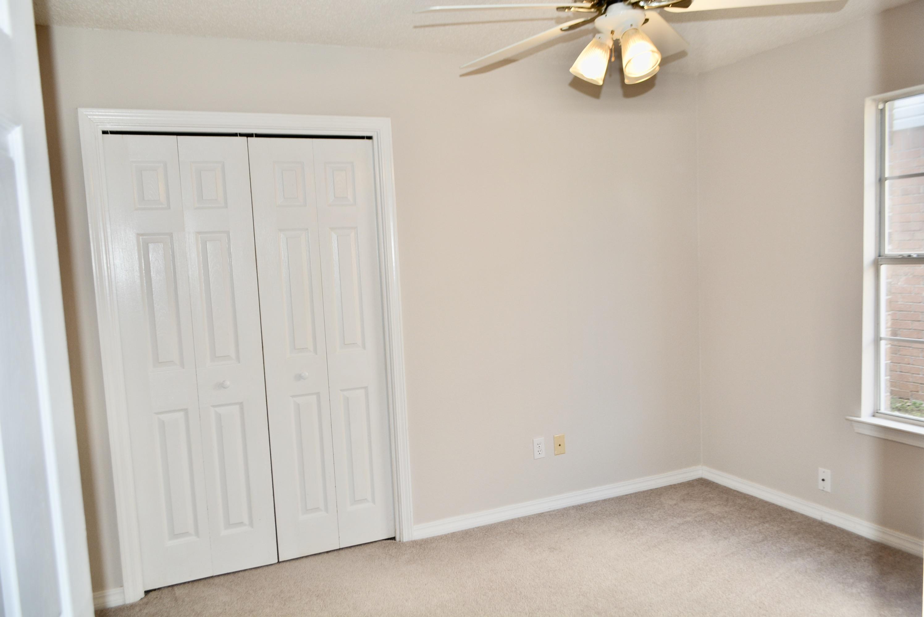 IVALEA GARDENS - Residential