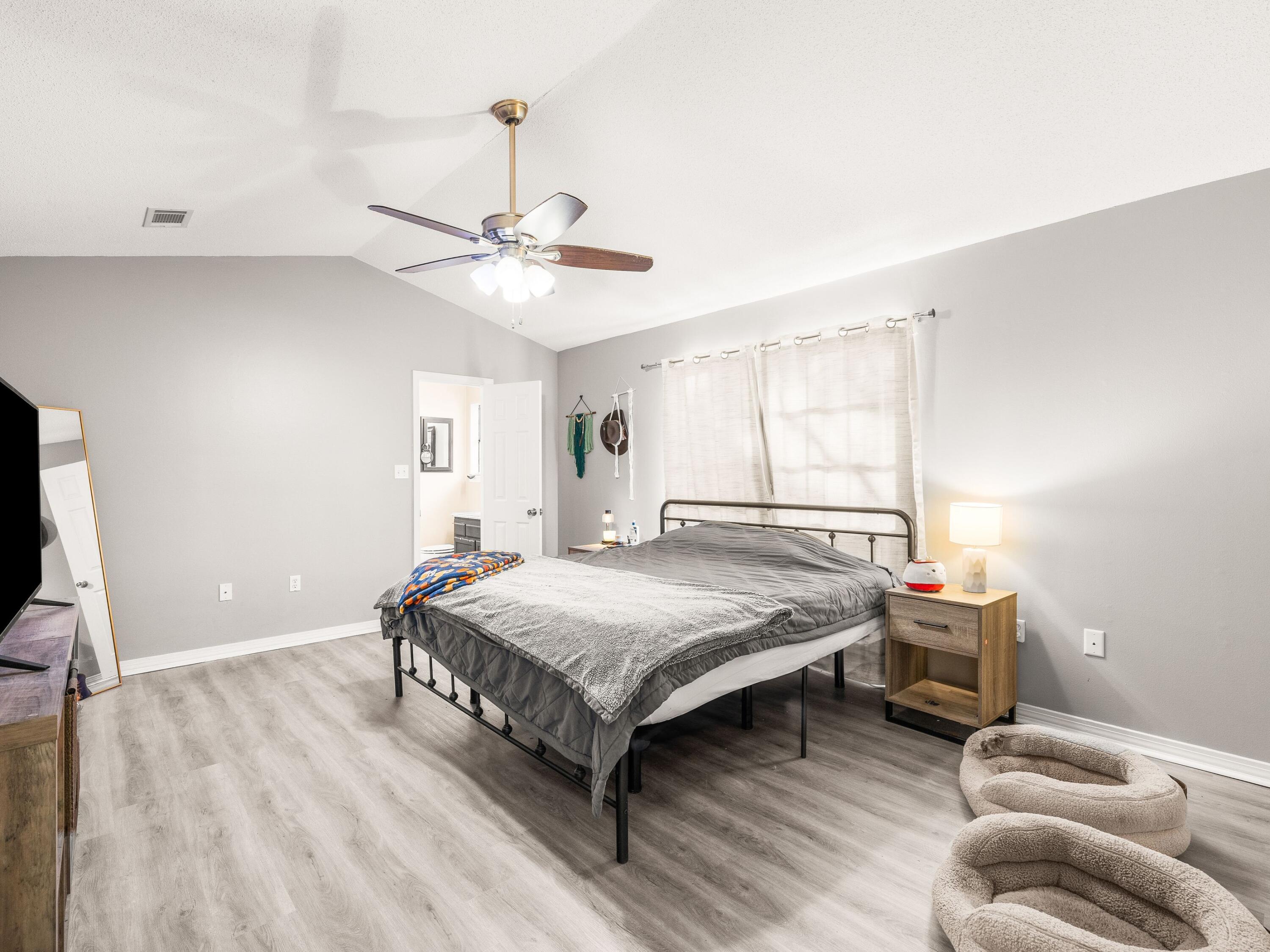 EAST BAY RIVER ESTATES 2ND ADDN - Residential