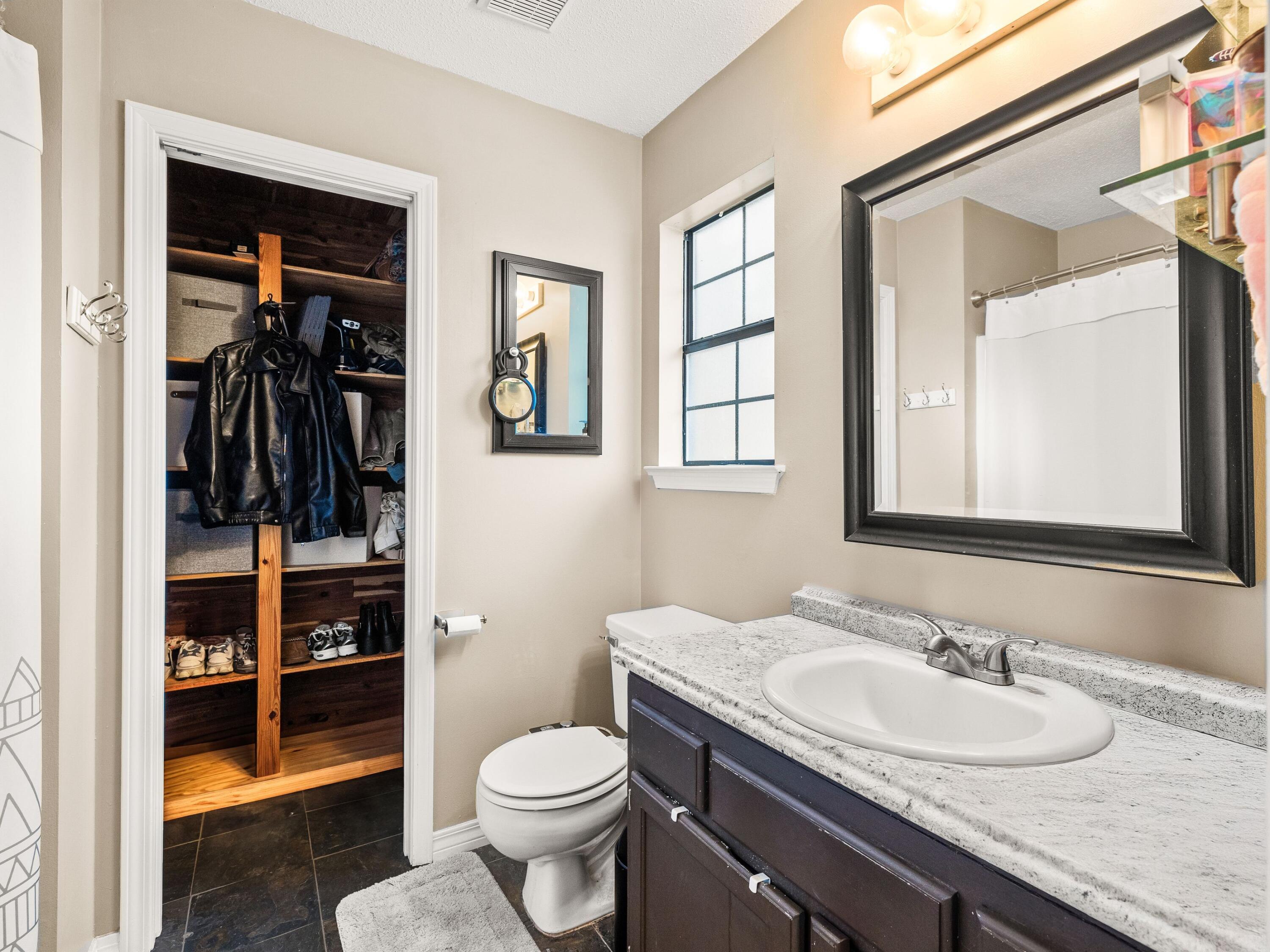 EAST BAY RIVER ESTATES 2ND ADDN - Residential