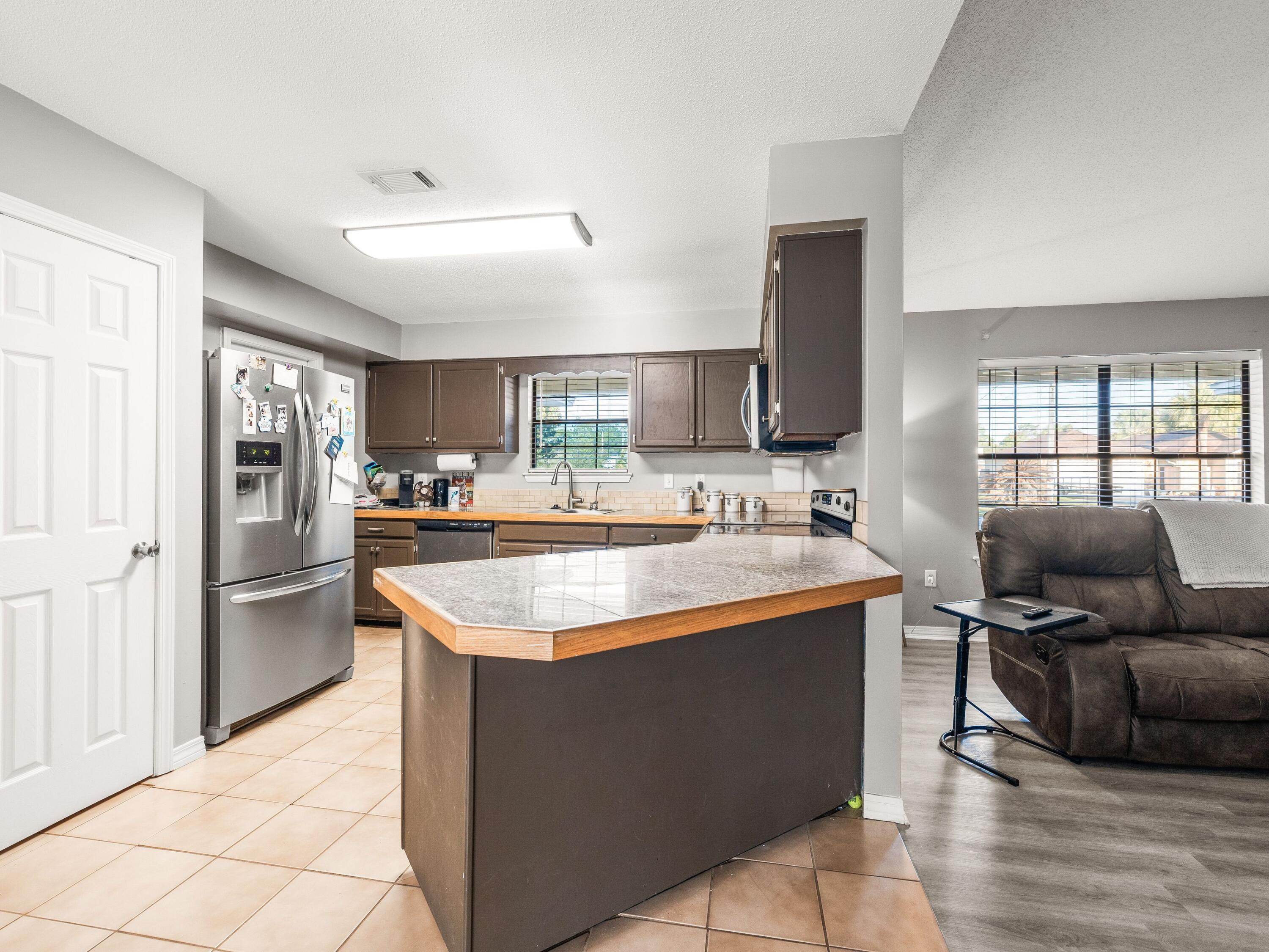 EAST BAY RIVER ESTATES 2ND ADDN - Residential