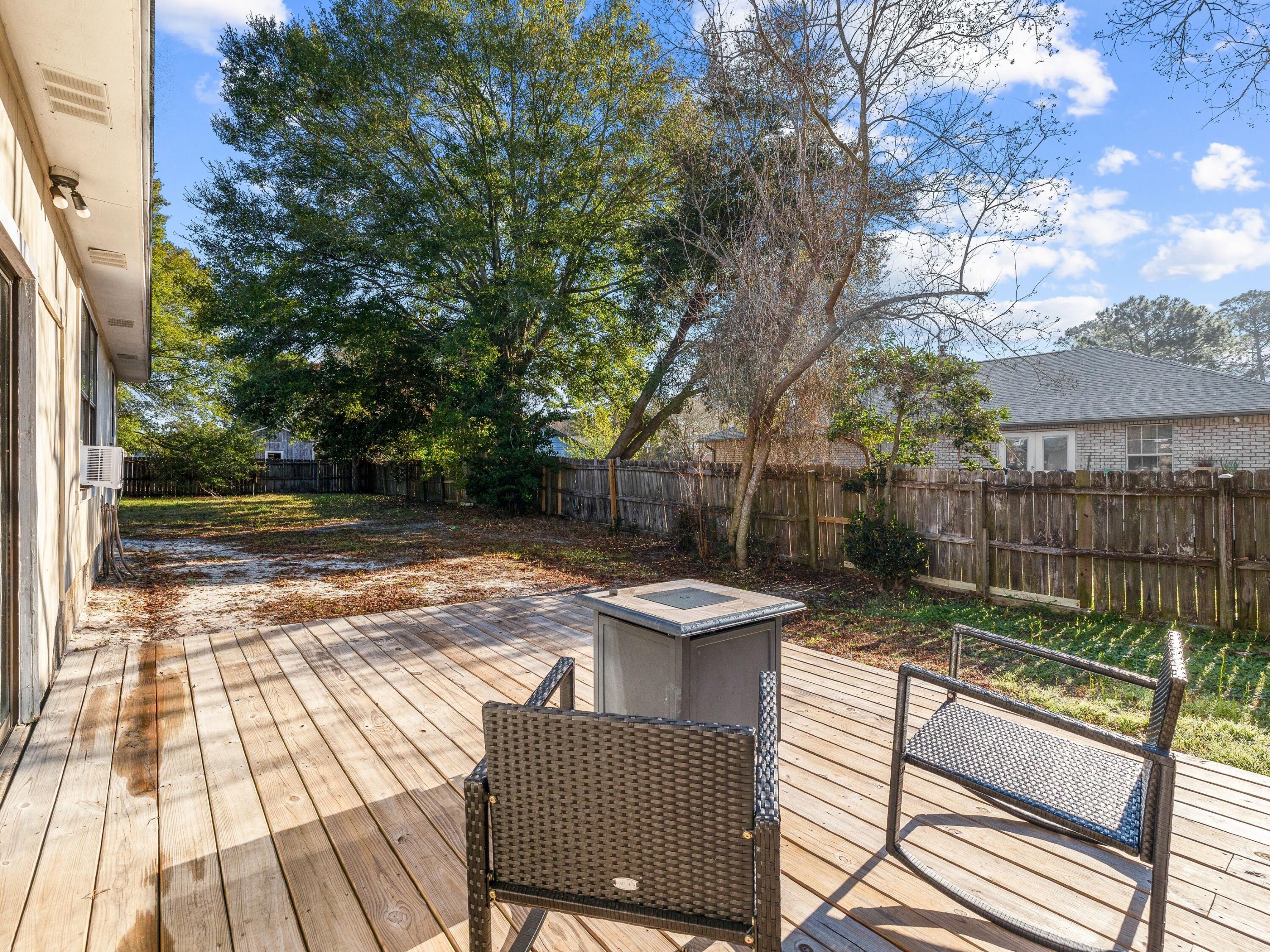 EAST BAY RIVER ESTATES 2ND ADDN - Residential