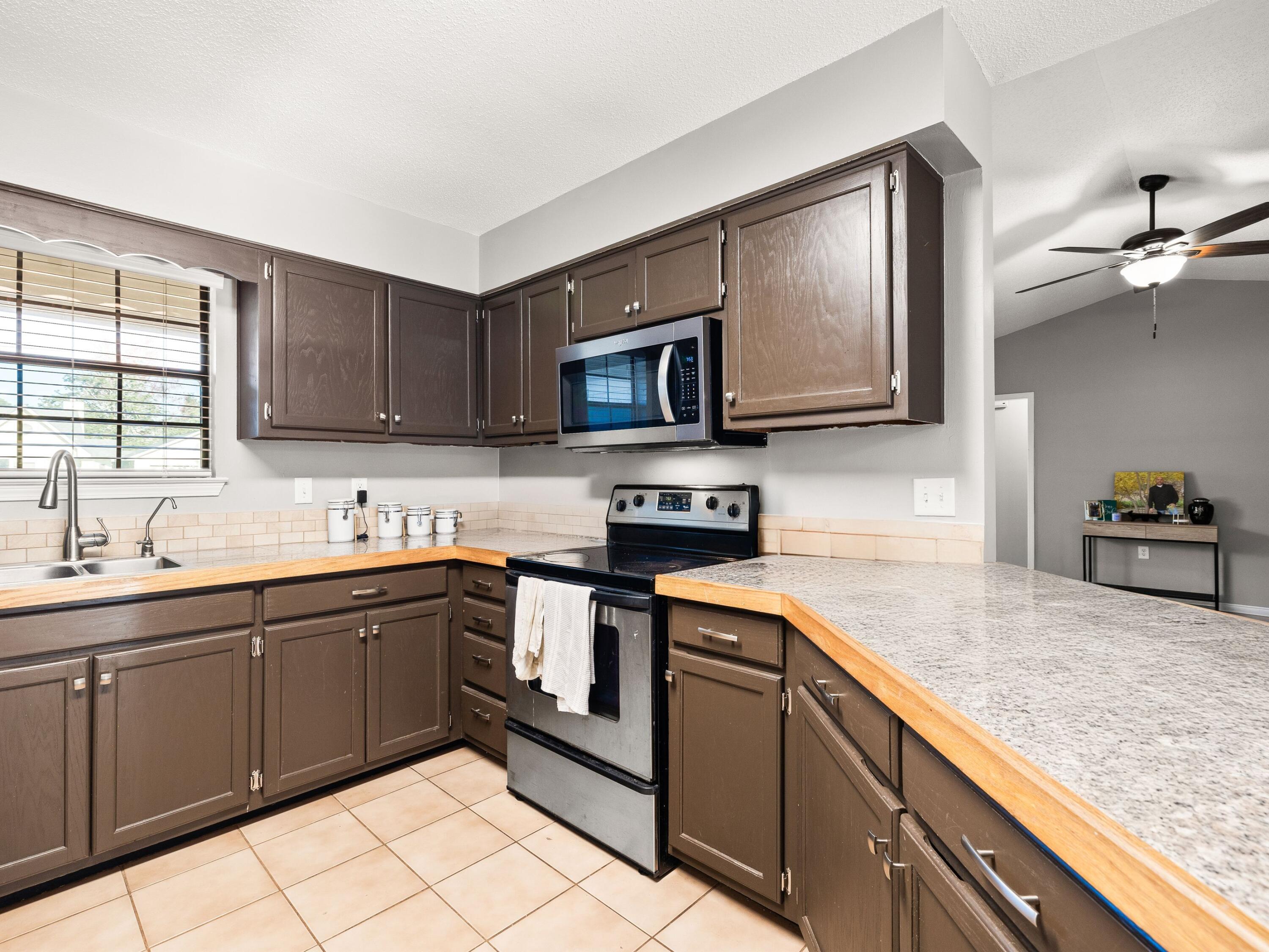 EAST BAY RIVER ESTATES 2ND ADDN - Residential