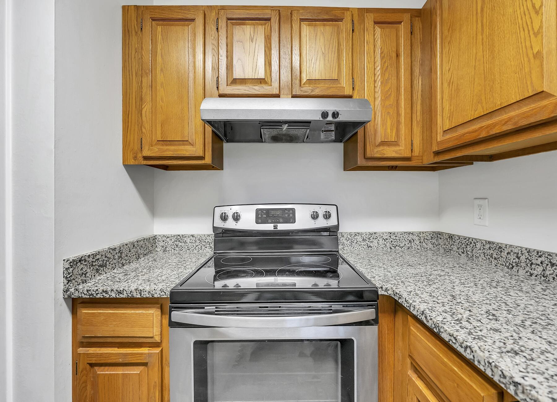 MARINA VIEW T/H AMEND - Residential Lease