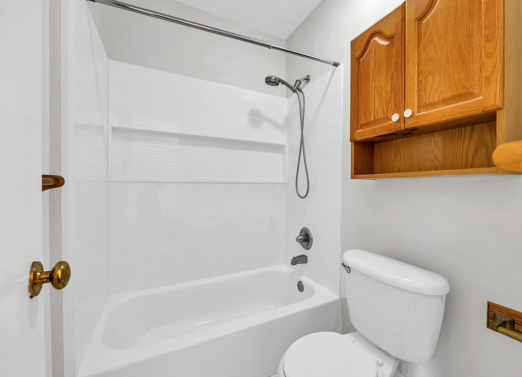 MARINA VIEW T/H AMEND - Residential Lease