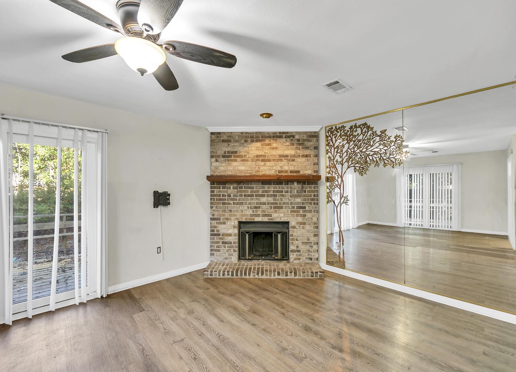 MARINA VIEW T/H AMEND - Residential Lease