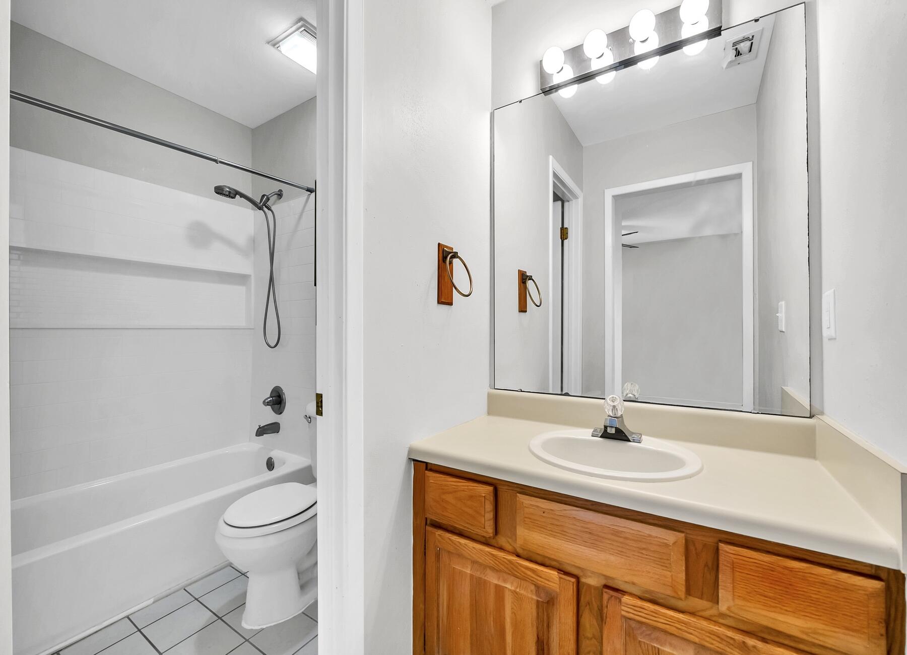 MARINA VIEW T/H AMEND - Residential Lease