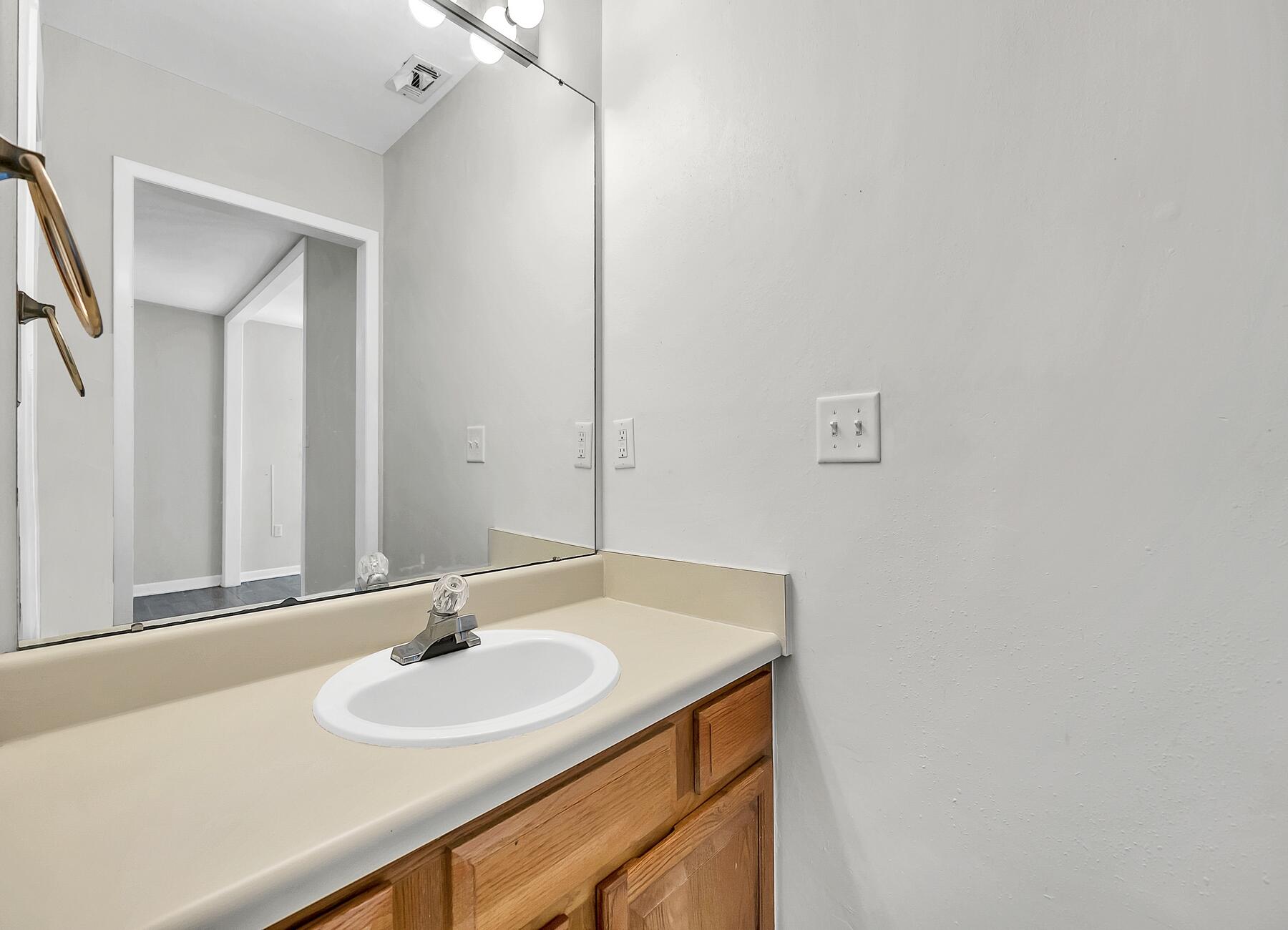 MARINA VIEW T/H AMEND - Residential Lease