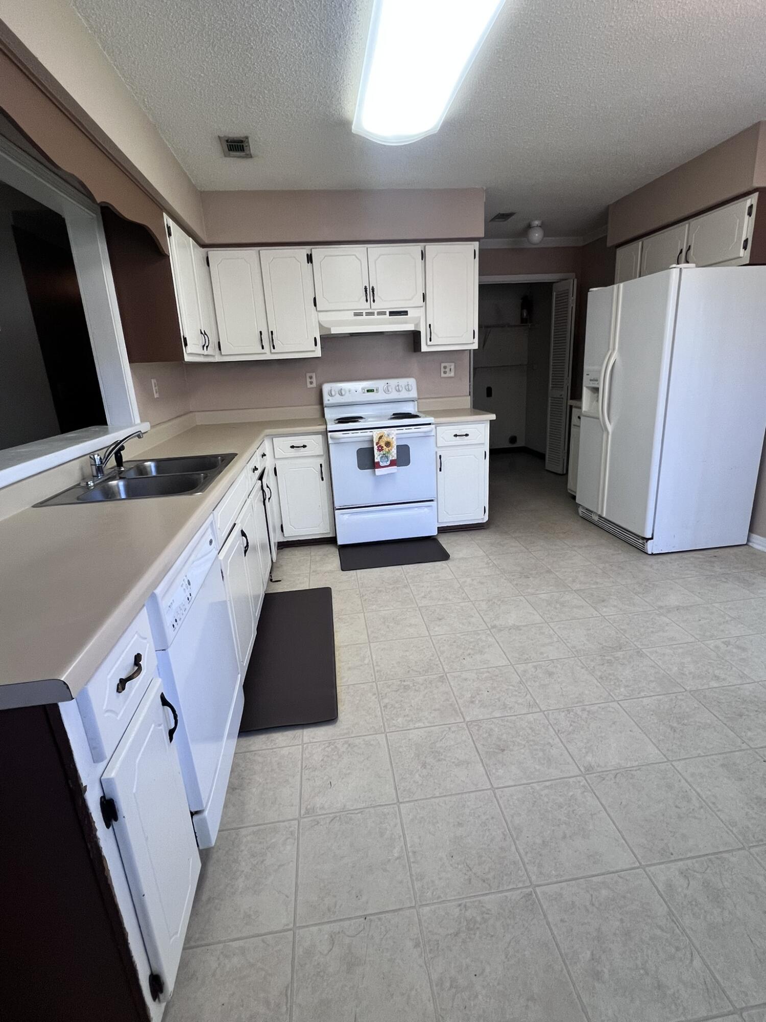 SHOAL CREEK S/D - Residential Lease