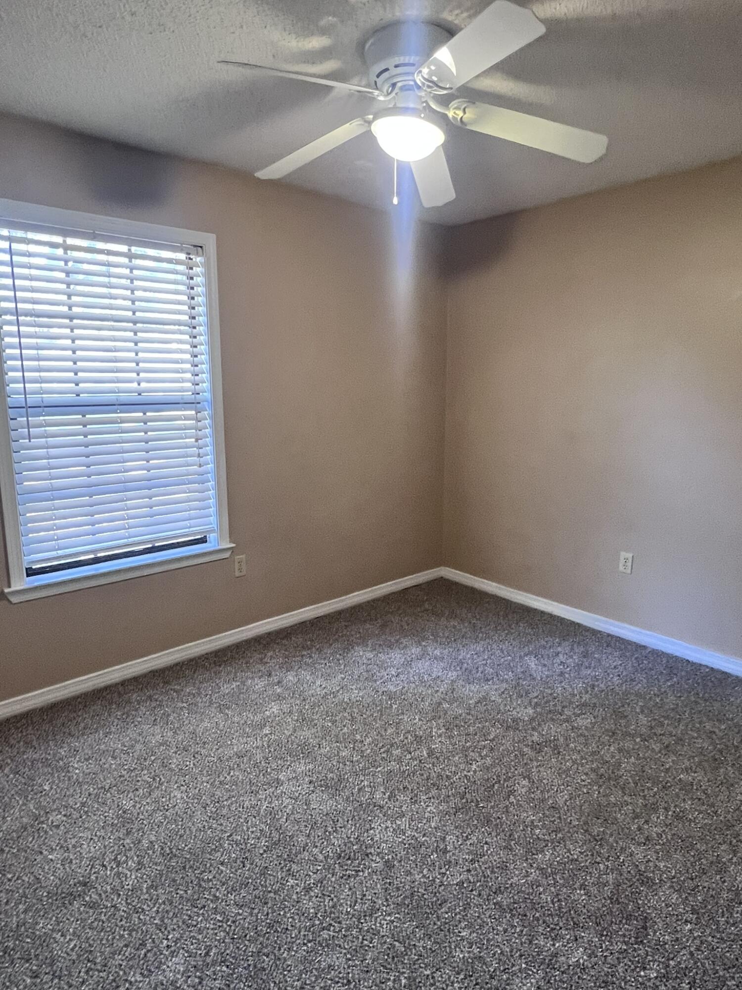 SHOAL CREEK S/D - Residential Lease