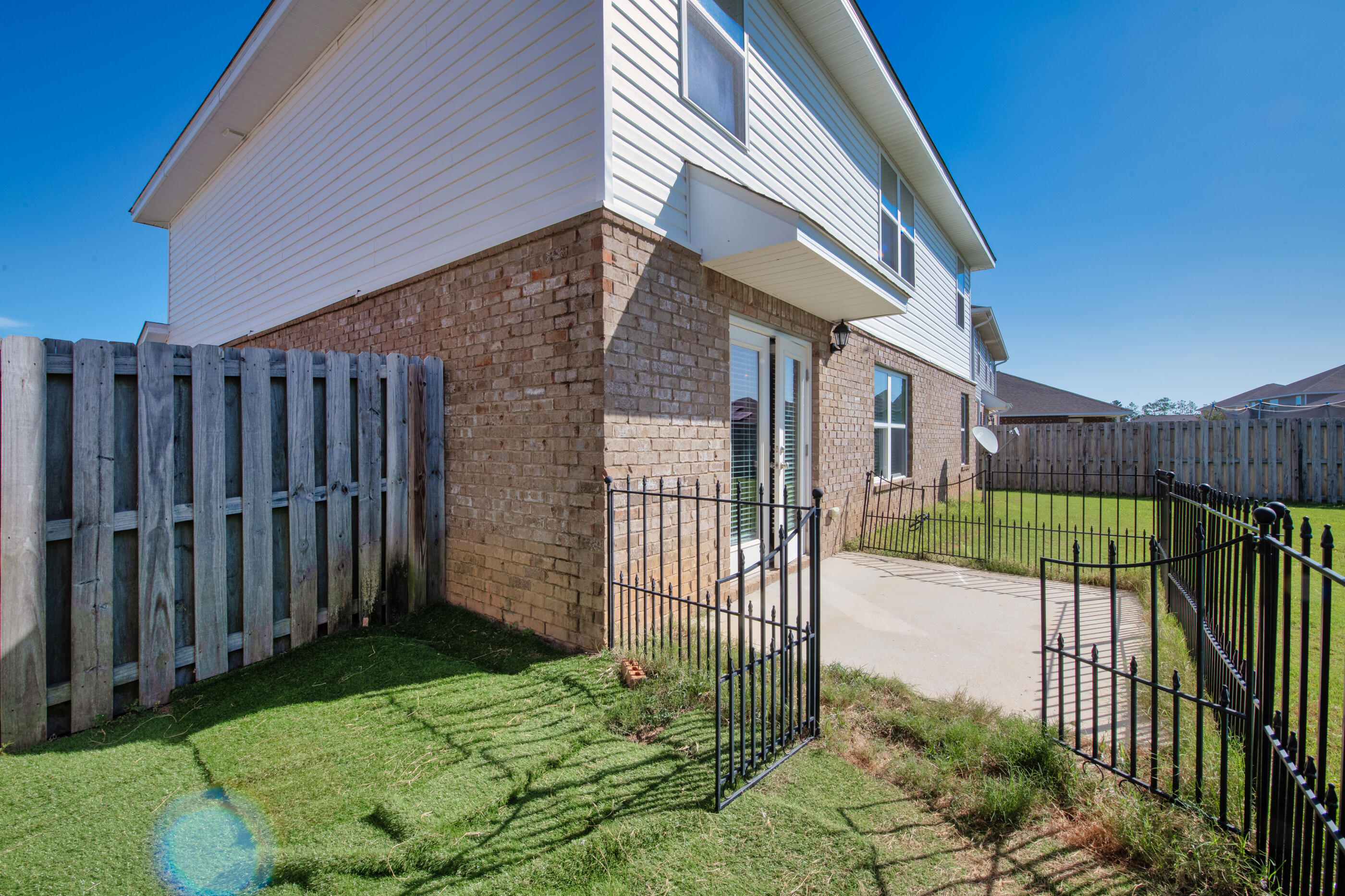 Redstone Commons - Residential