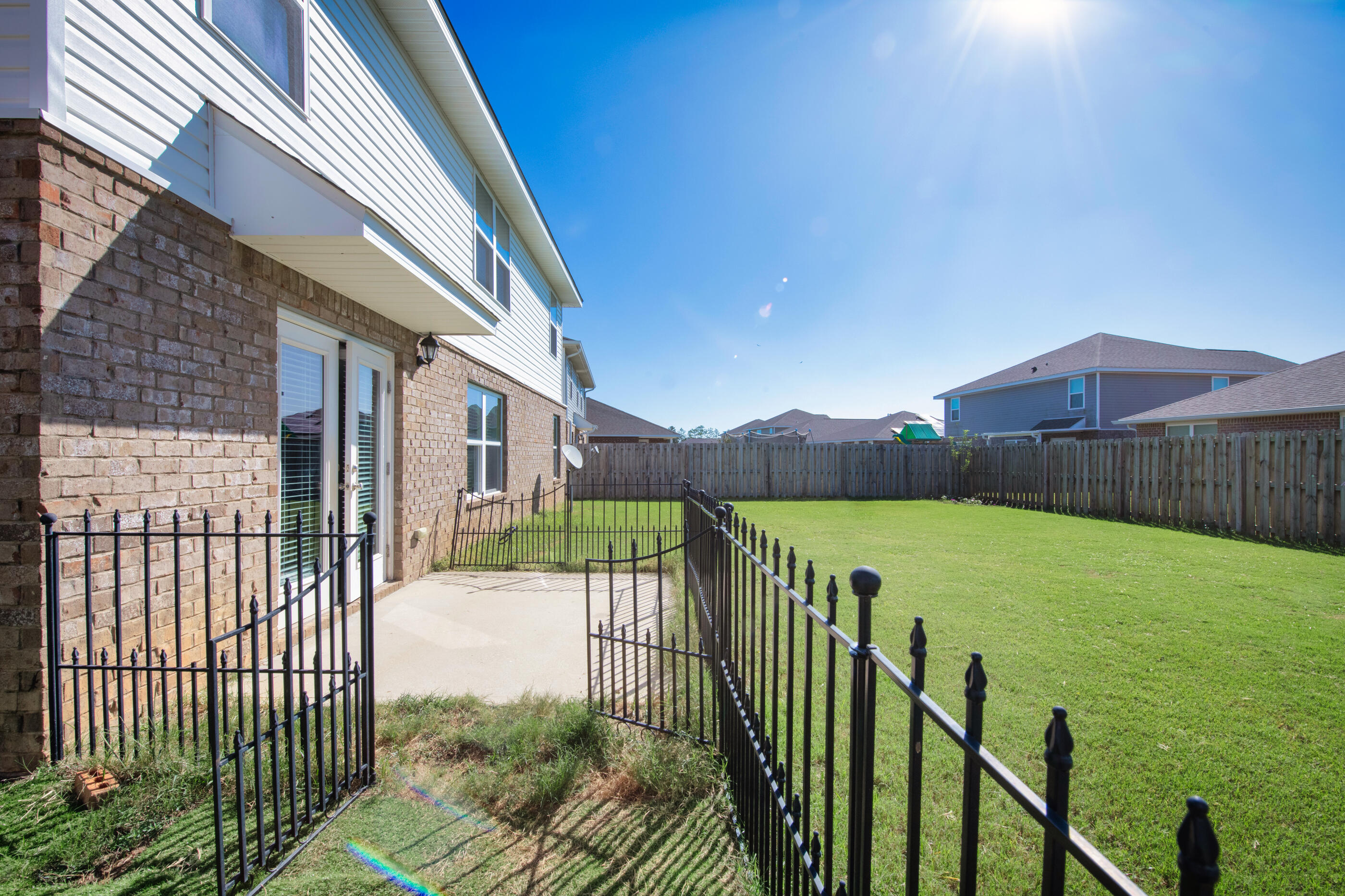 Redstone Commons - Residential