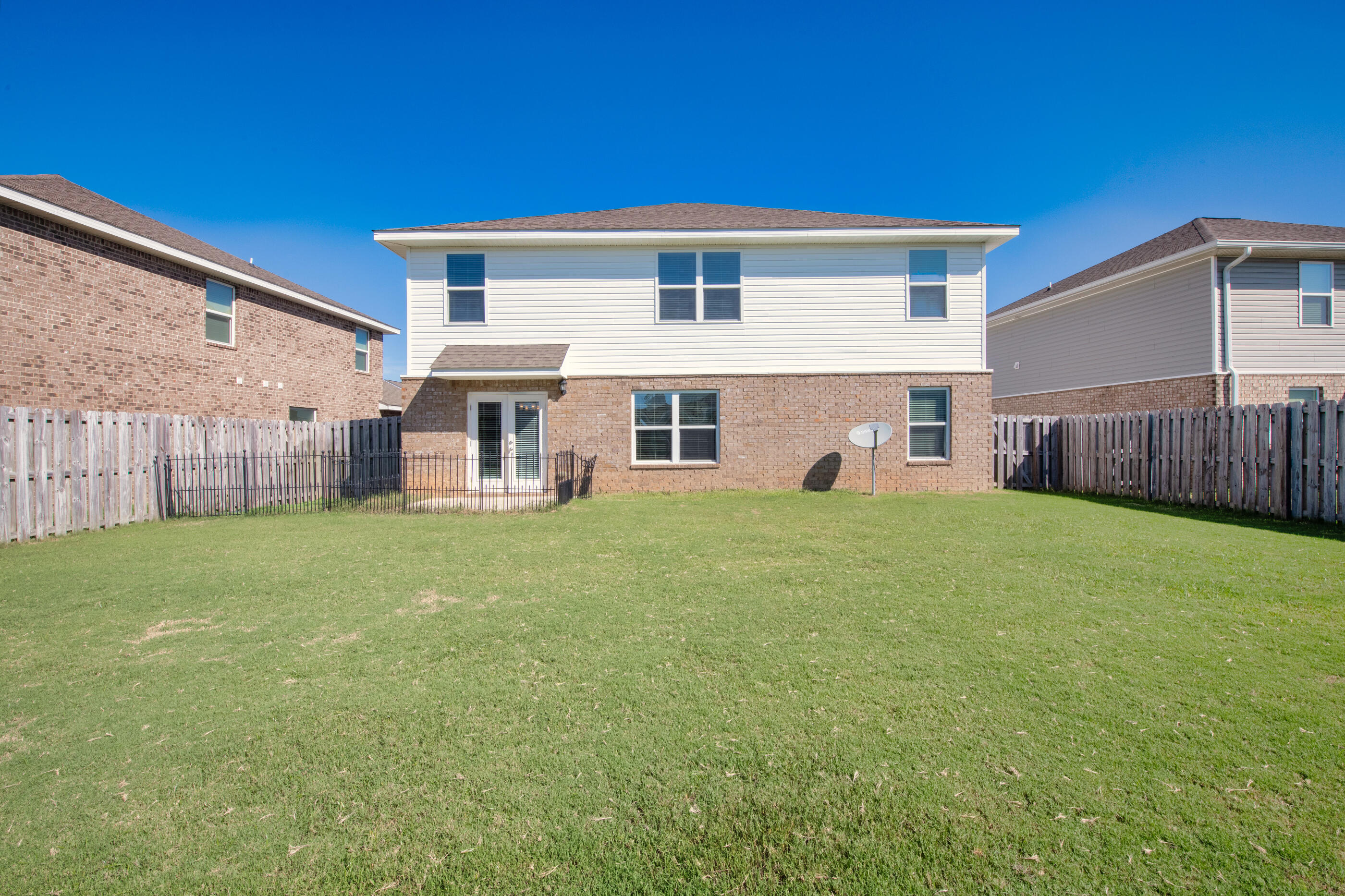 Redstone Commons - Residential