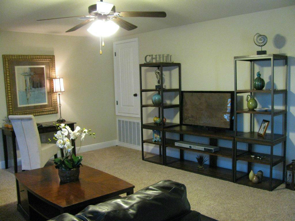 LIBERTY OAKS - Residential