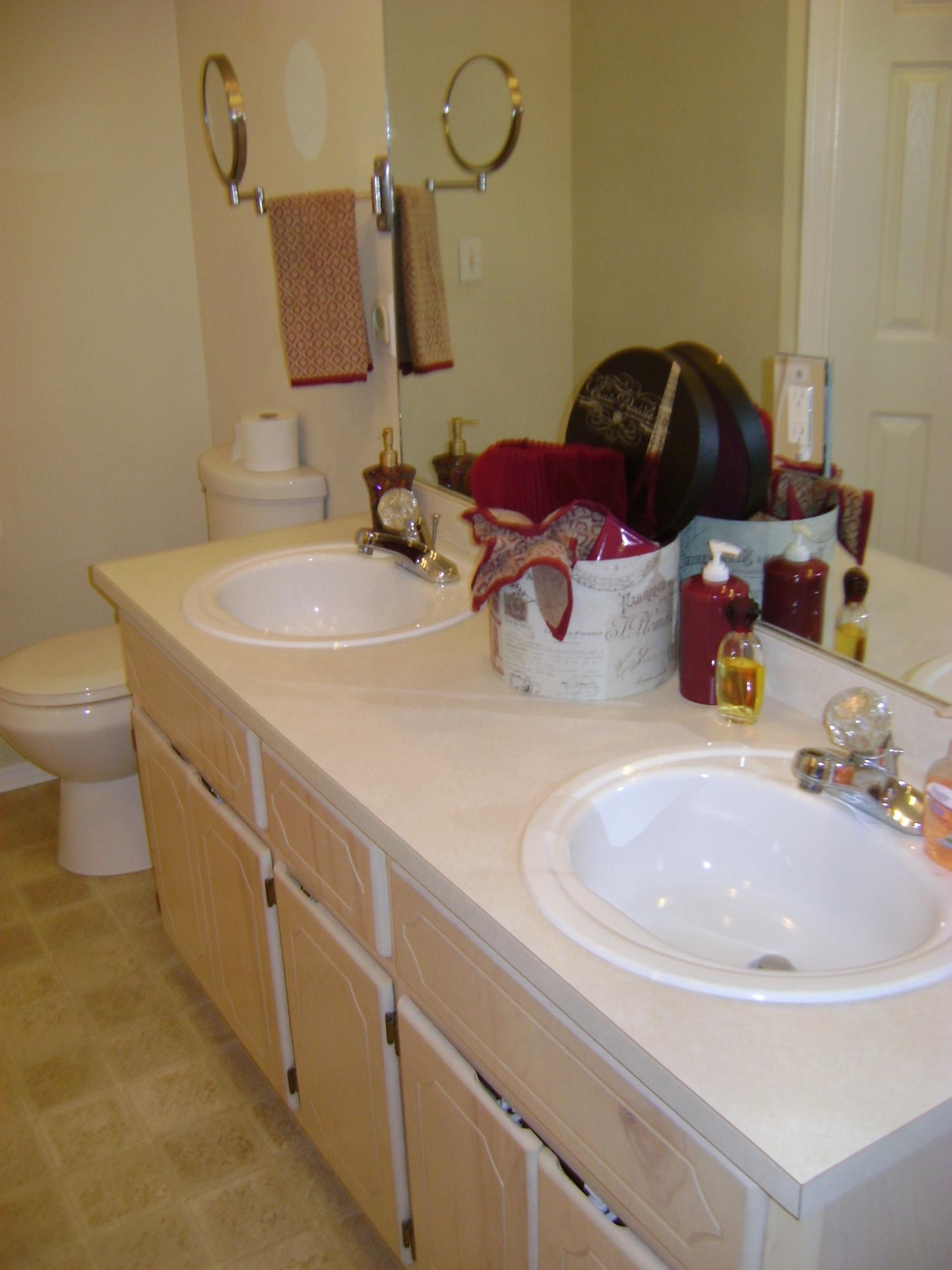 RIVERCHASE S/D PH 1 - Residential