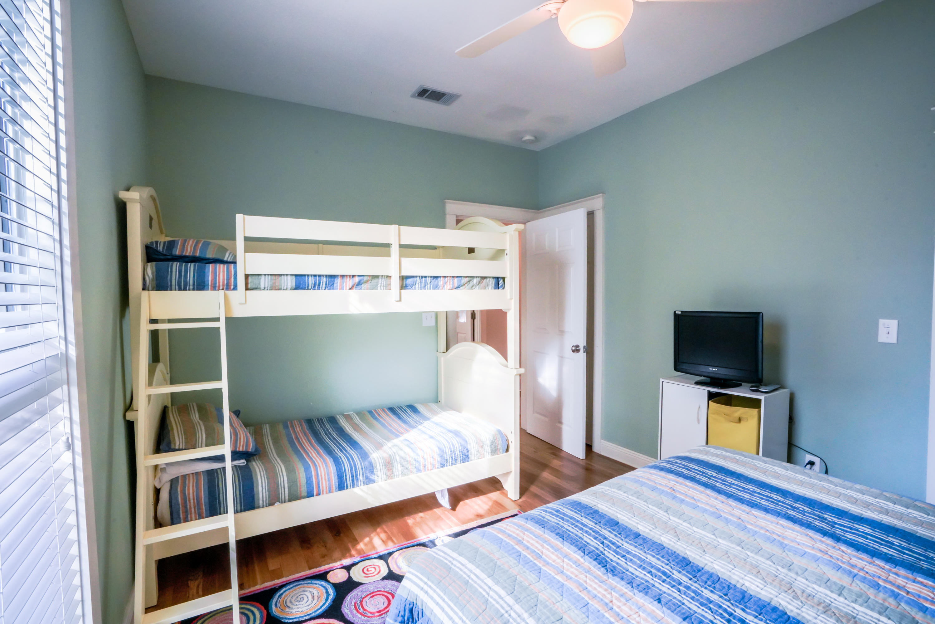 GROVE BY THE SEA - Residential