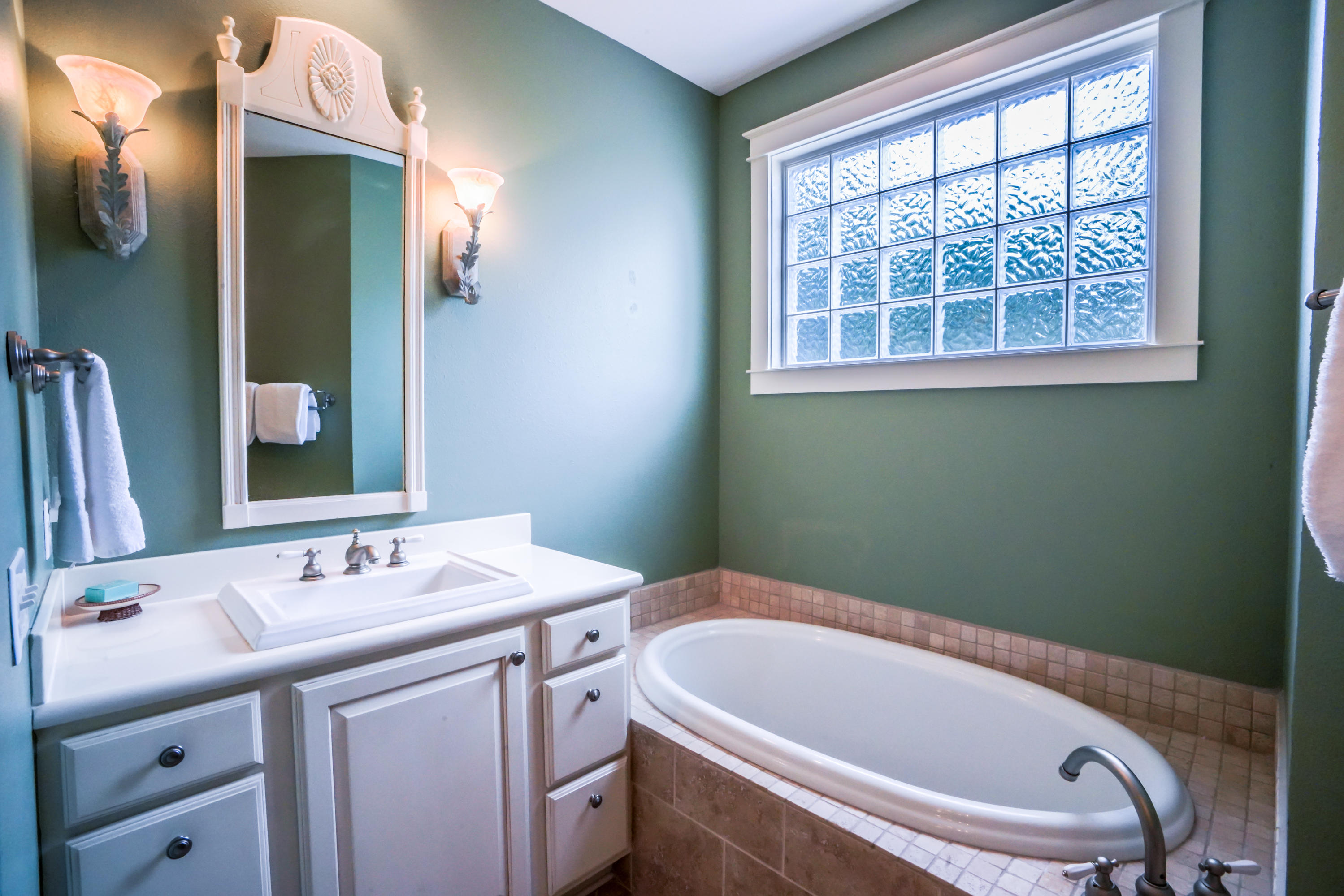 GROVE BY THE SEA - Residential