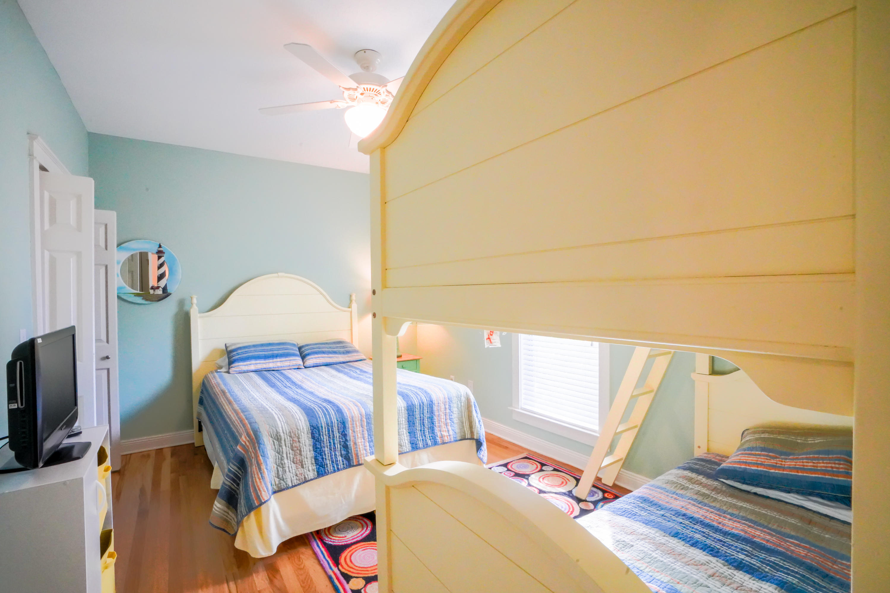 GROVE BY THE SEA - Residential