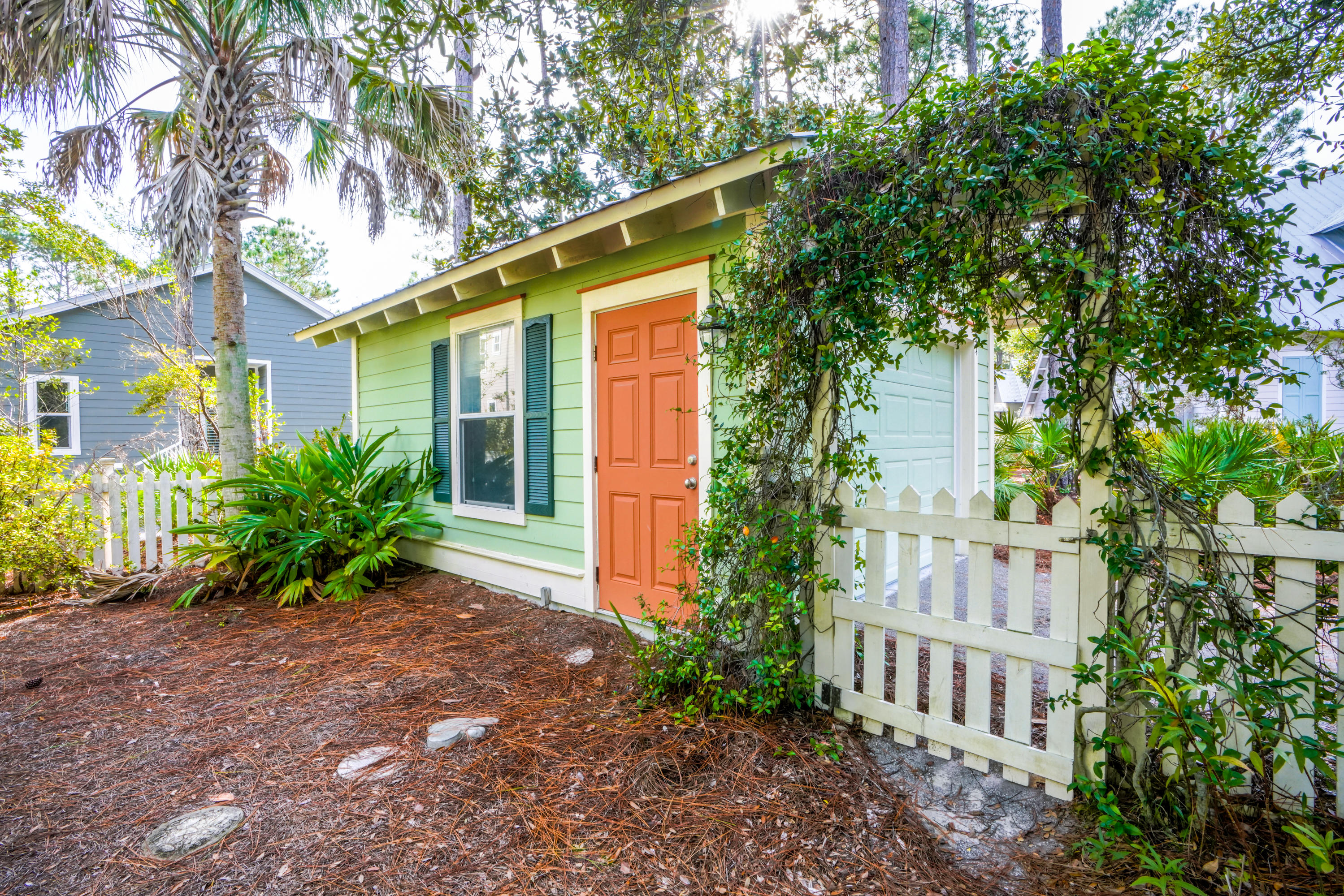 GROVE BY THE SEA - Residential