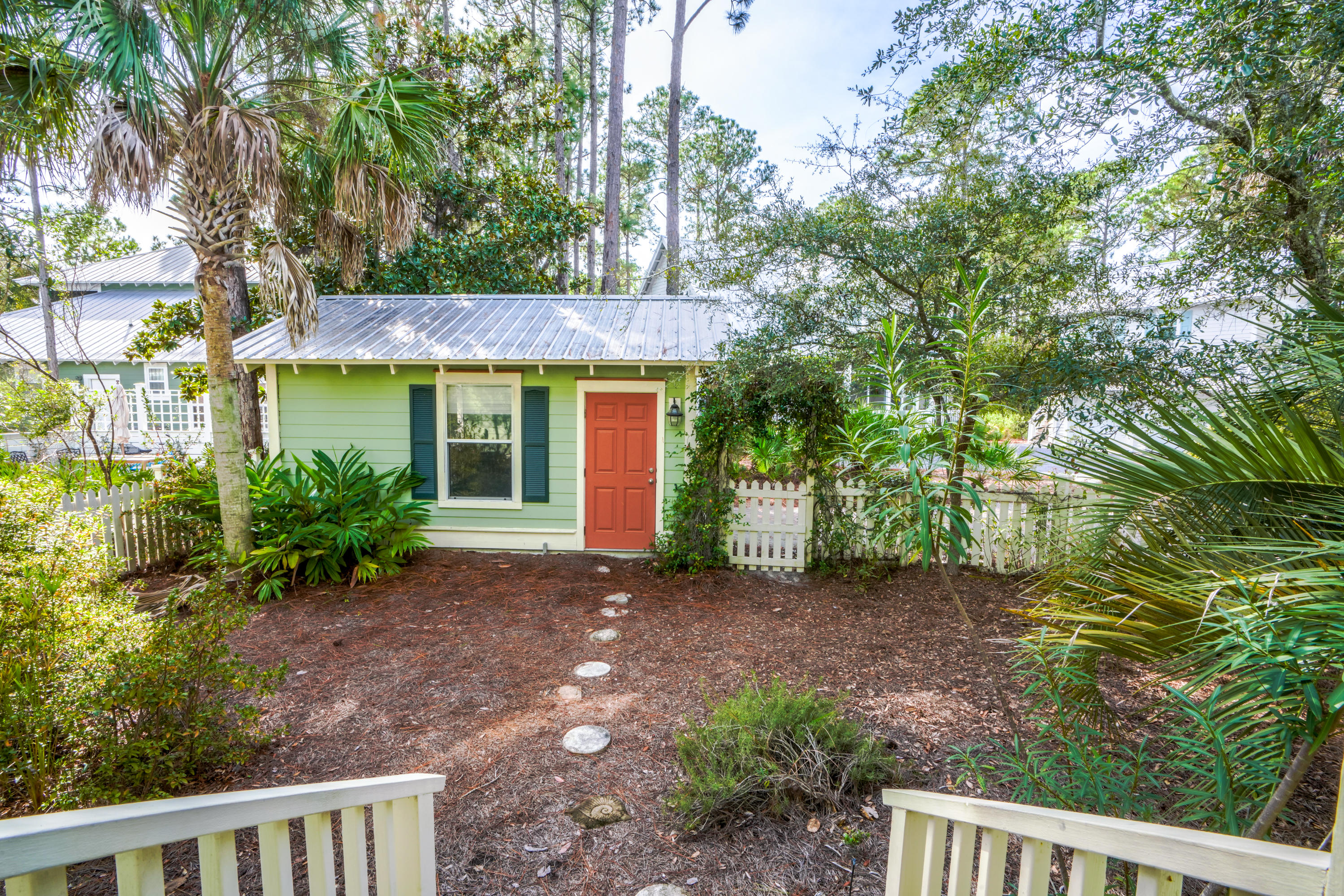 GROVE BY THE SEA - Residential