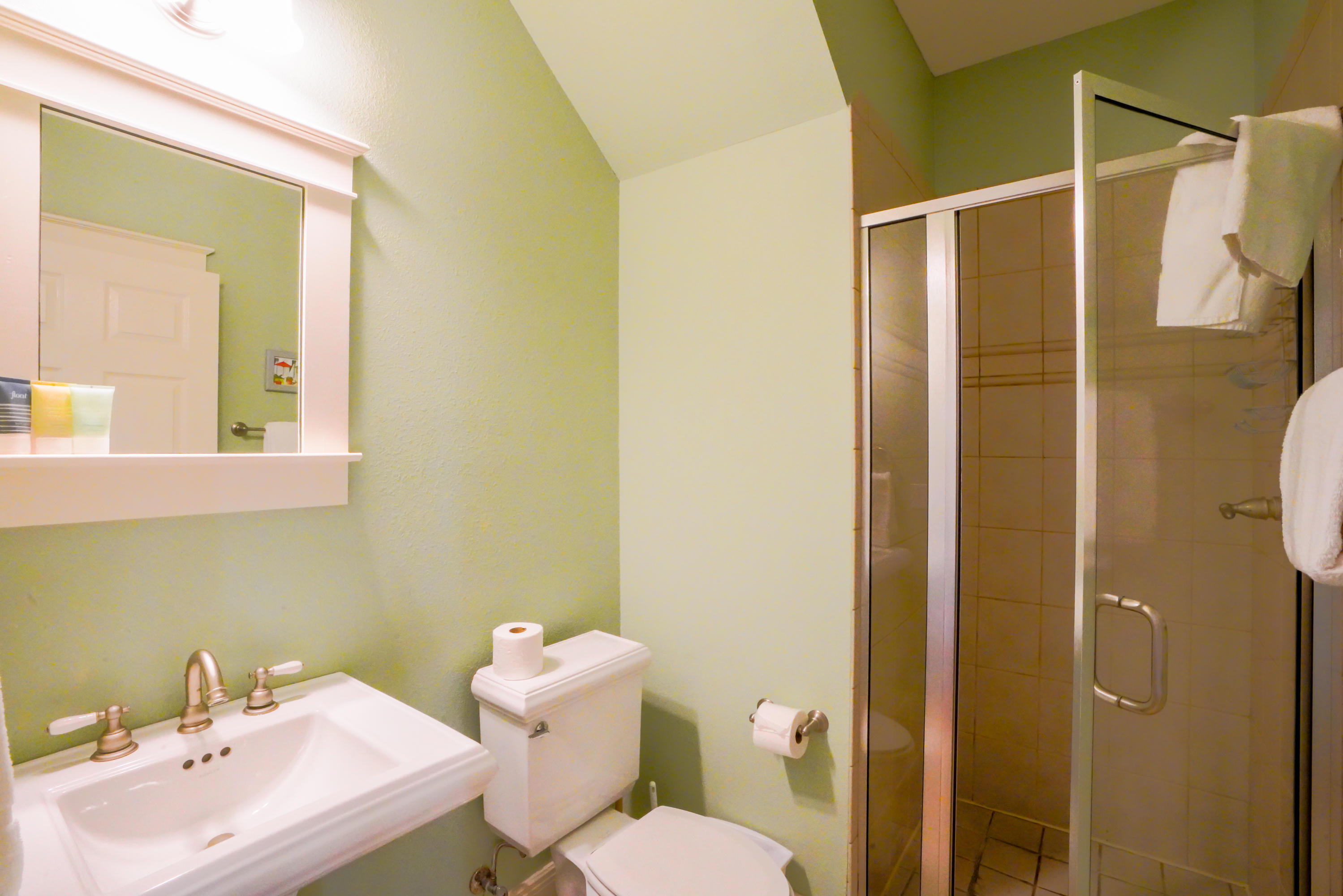 GROVE BY THE SEA - Residential