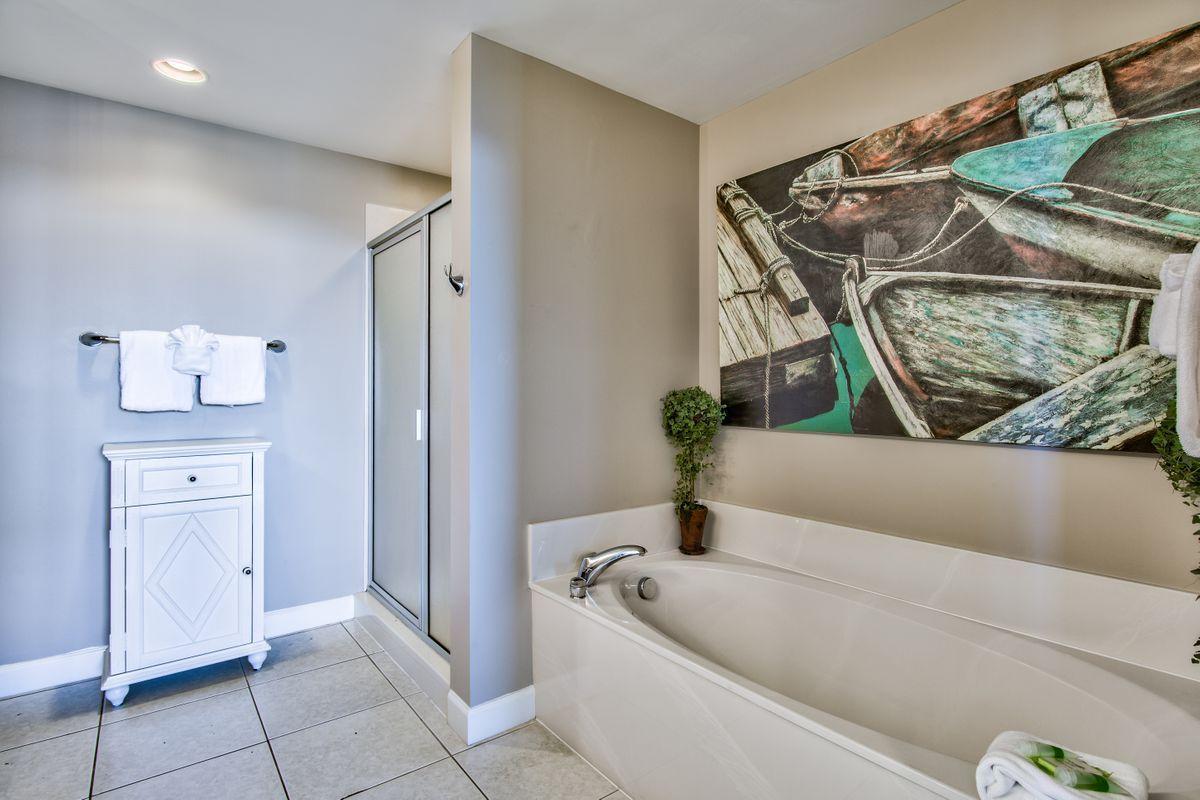 SPLASH Condo - Residential