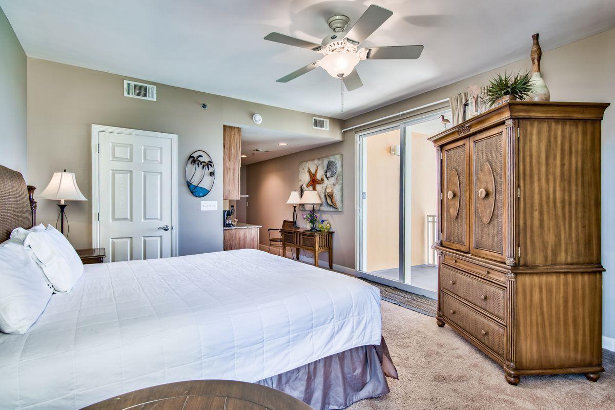 SPLASH Condo - Residential