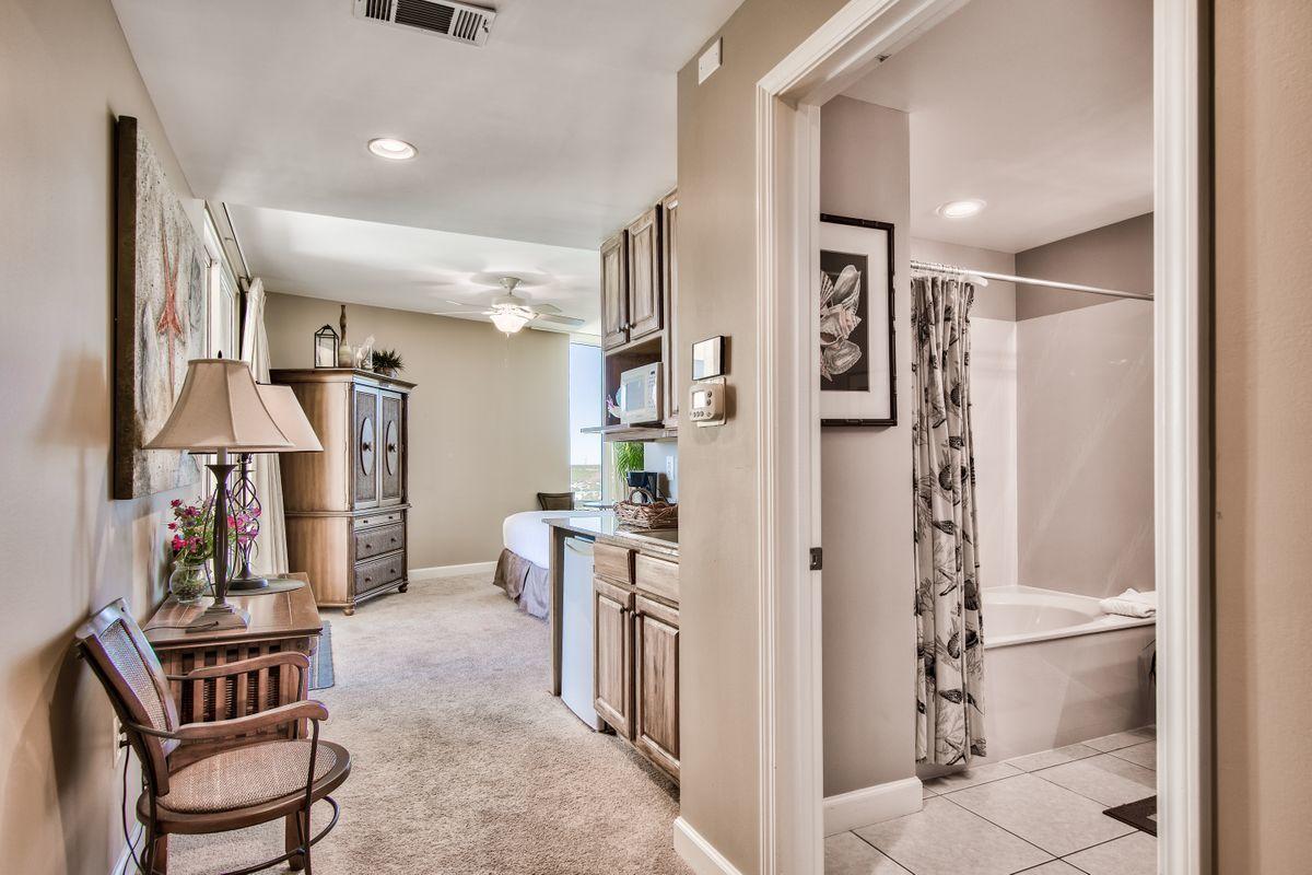 SPLASH Condo - Residential