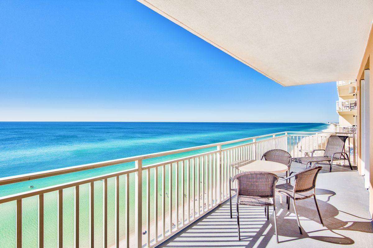 SPLASH Condo - Residential